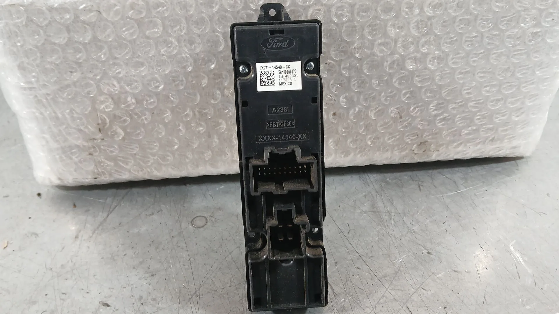 Mando Elevalunas Delantero Izquierdo para Ford Fiesta Vii (Hj, Hf)