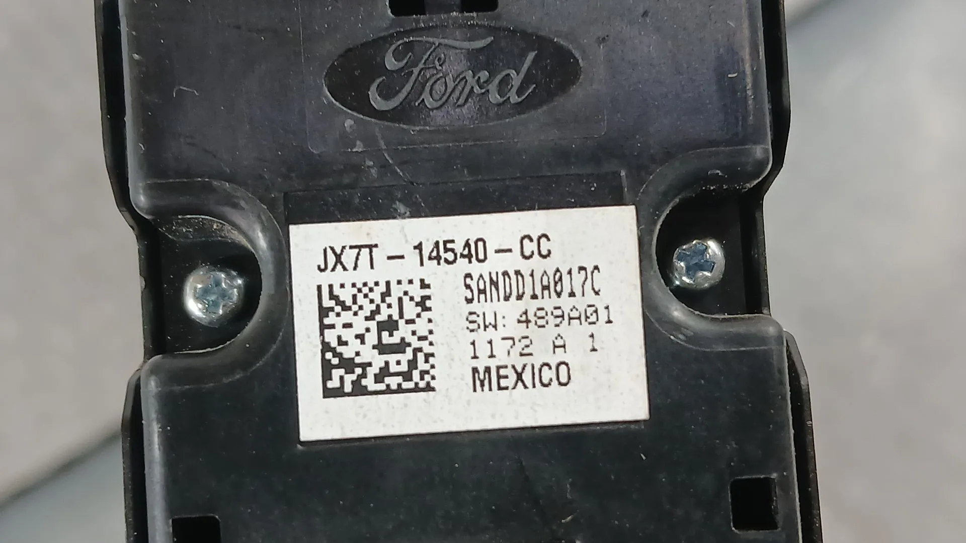 Mando Elevalunas Delantero Izquierdo para Ford Fiesta Vii (Hj, Hf)