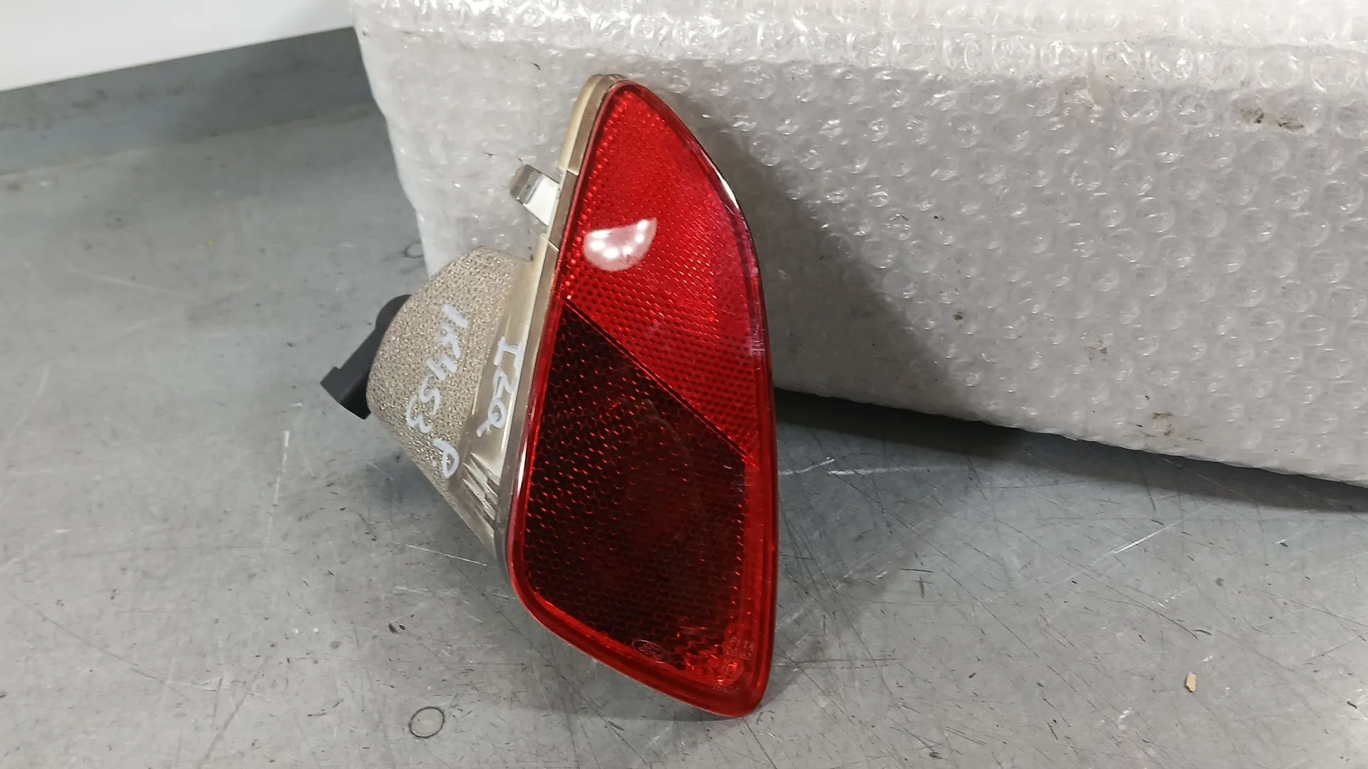 Piloto Trasero Izquierdo Paragolpes para Ford Fiesta Vii (Hj, Hf)