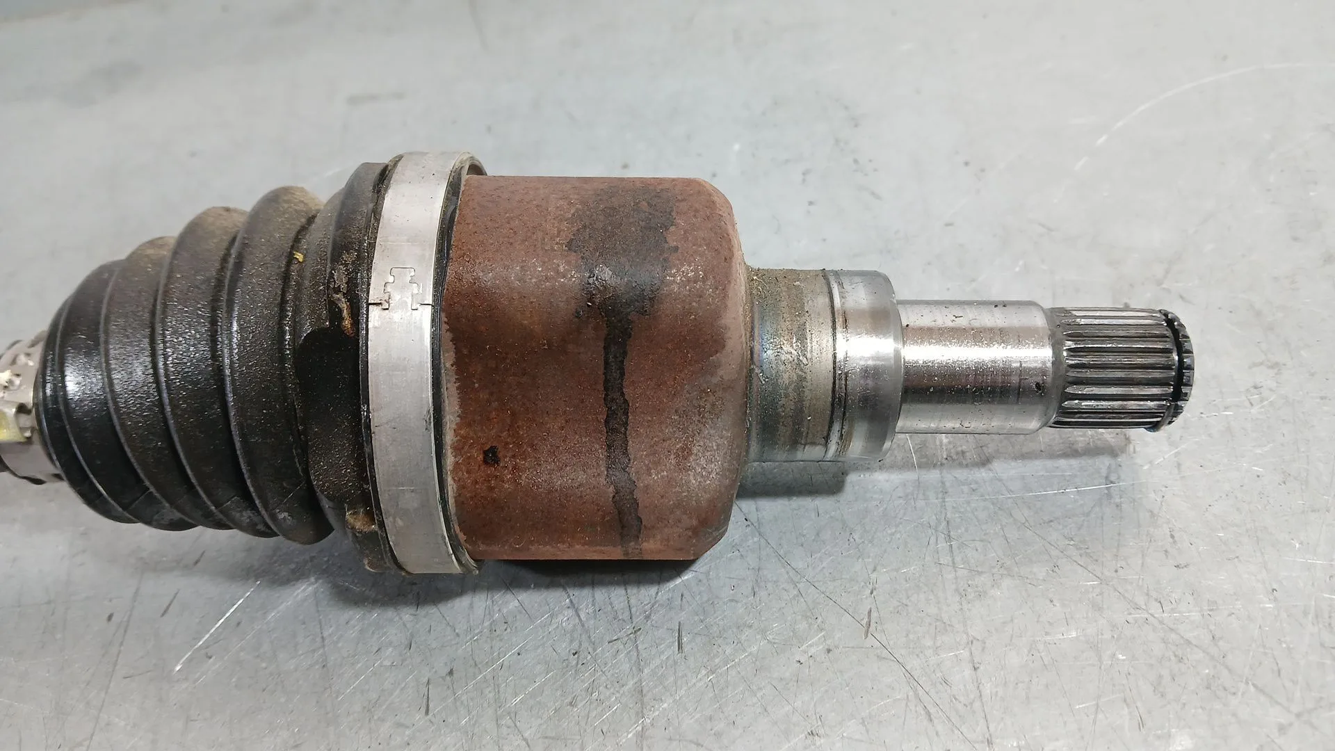 Transmision Delantera Izquierda para Ford Fiesta Vii (Hj, Hf)