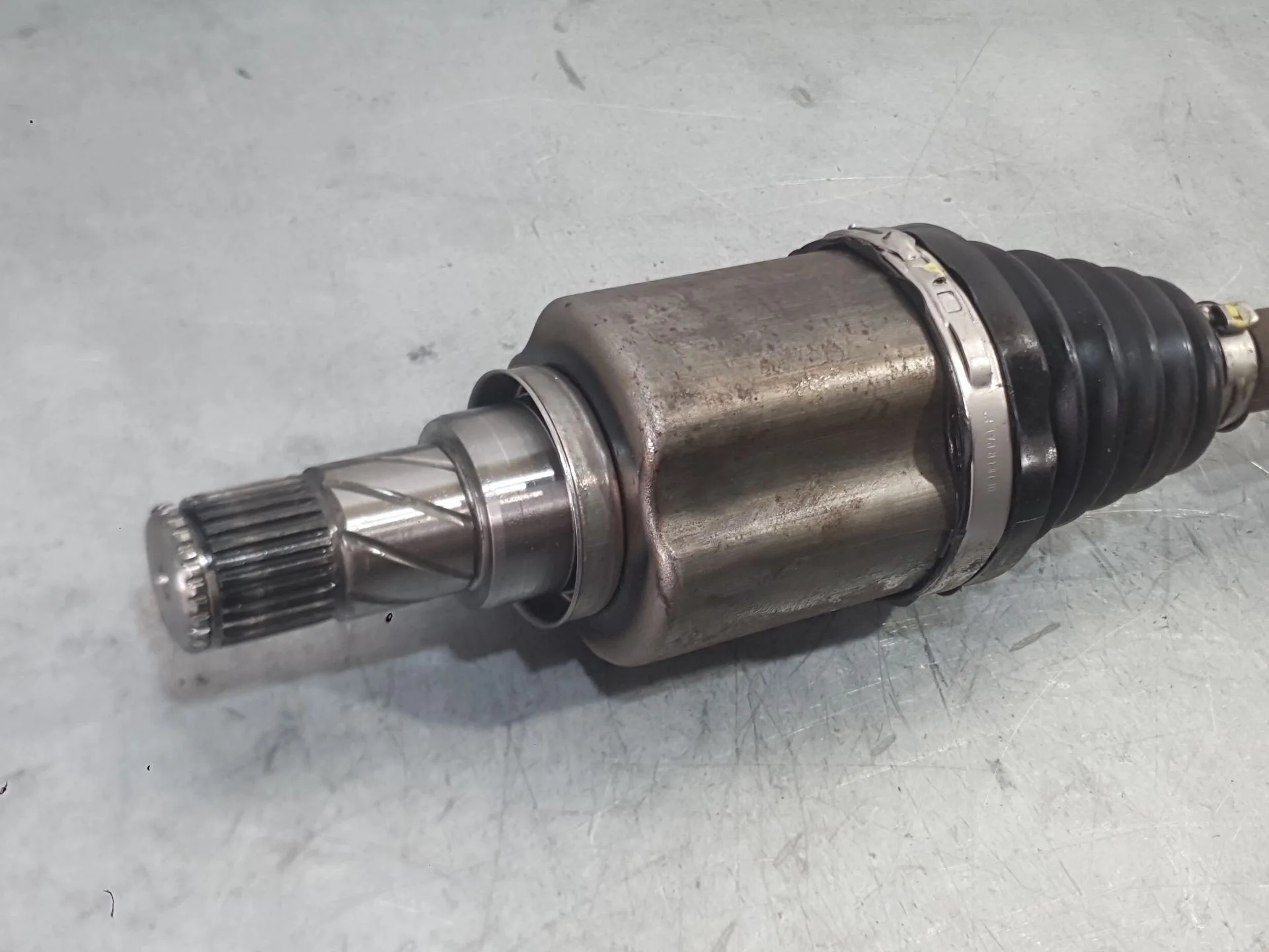 Transmision Delantera Izquierda para Ford Focus Iv Turnier (Hp)