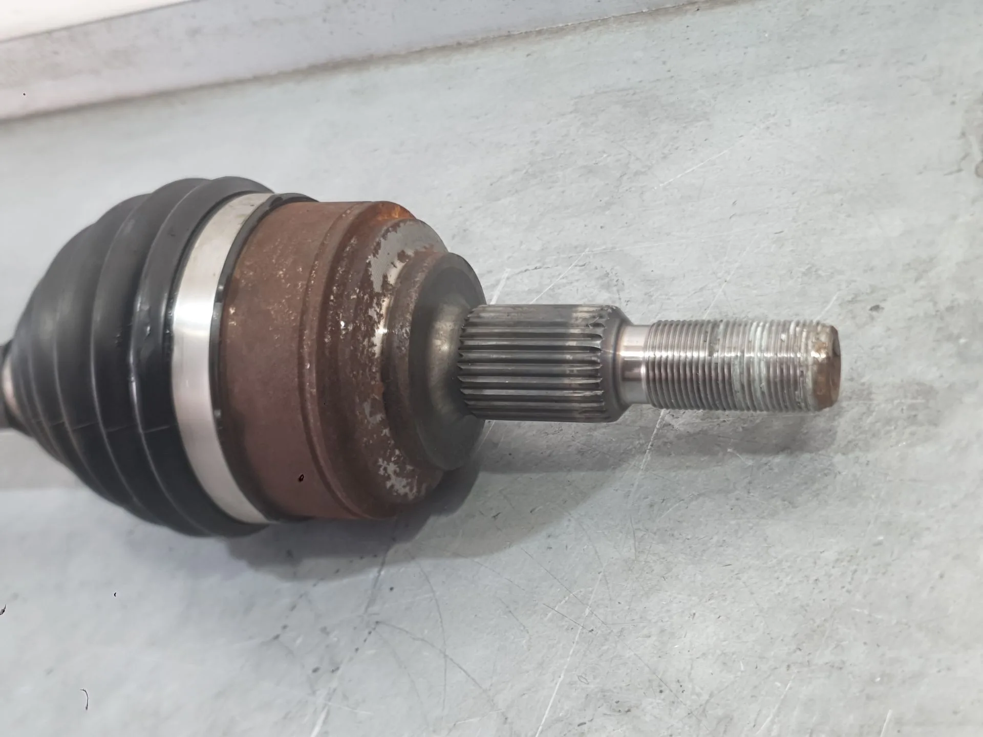 Transmision Delantera Izquierda para Ford Focus Iv Turnier (Hp)