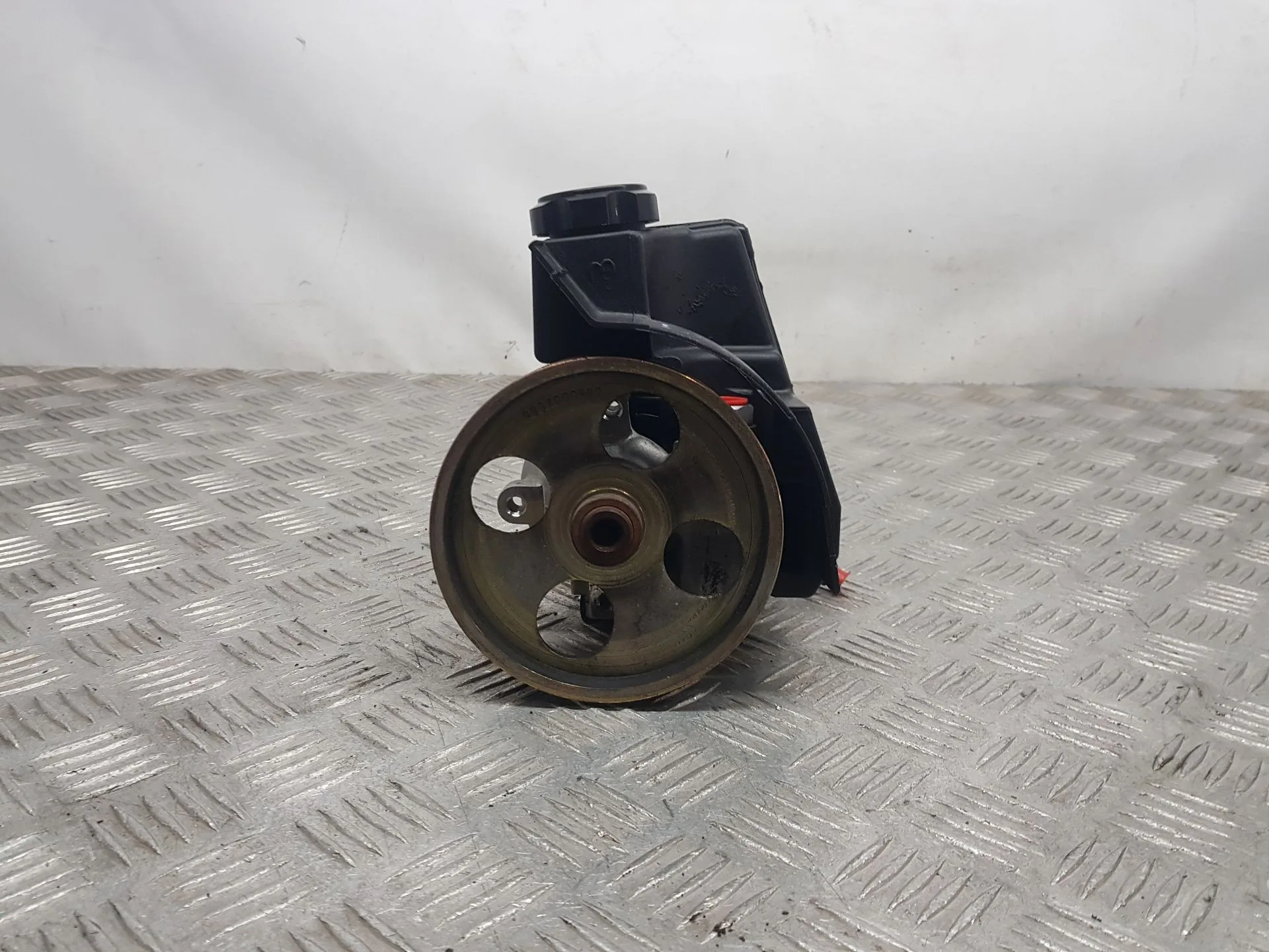 Bomba Direccion para Citroën Xsara Picasso (N68)