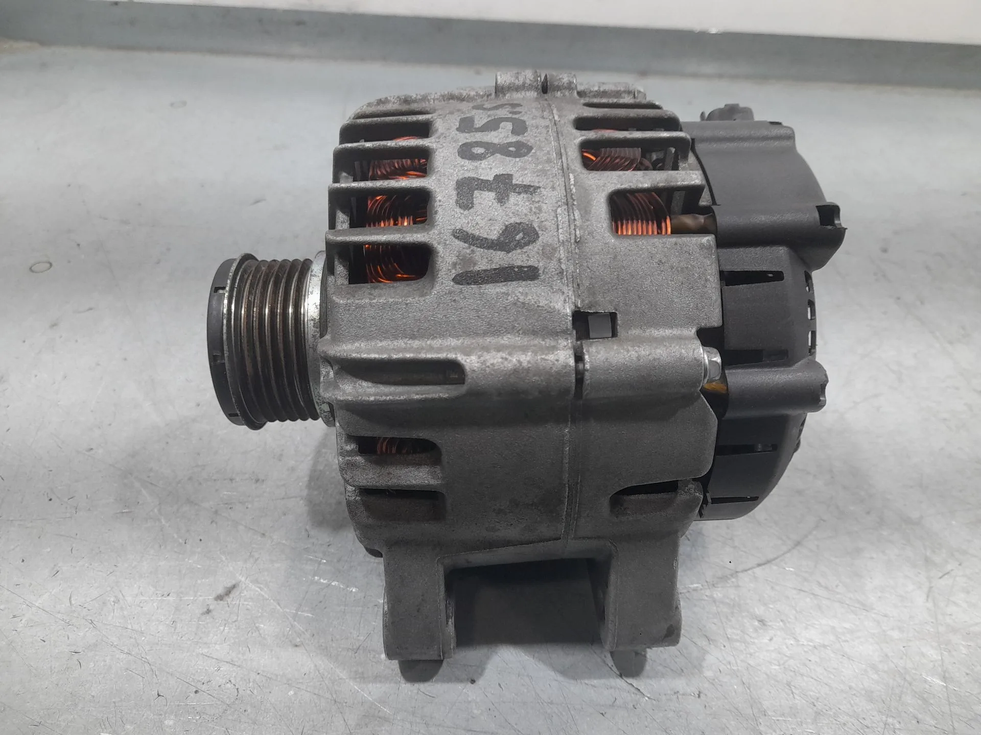 Alternador para Citroën C3 Picasso (Sh_)