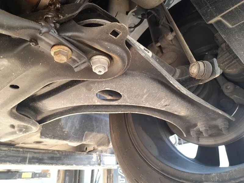 Brazo Suspension Inferior Delantero Izquierdo para Citroën C3 Iii (Sx)