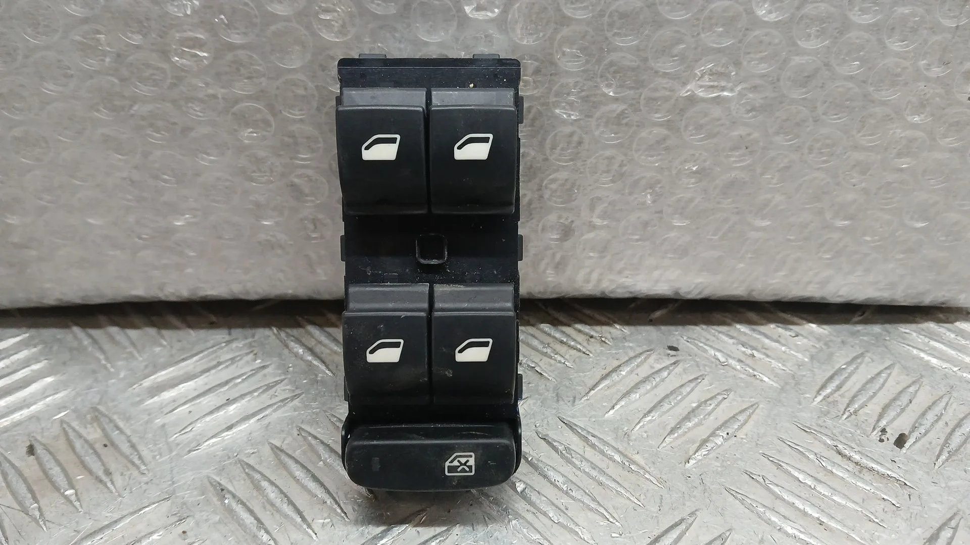 Mando Elevalunas Delantero Izquierdo para Citroën C3 Iii (Sx)