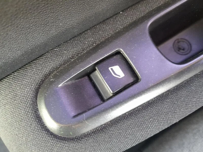 Mando Elevalunas Trasero Derecho para Citroën C3 Iii (Sx)