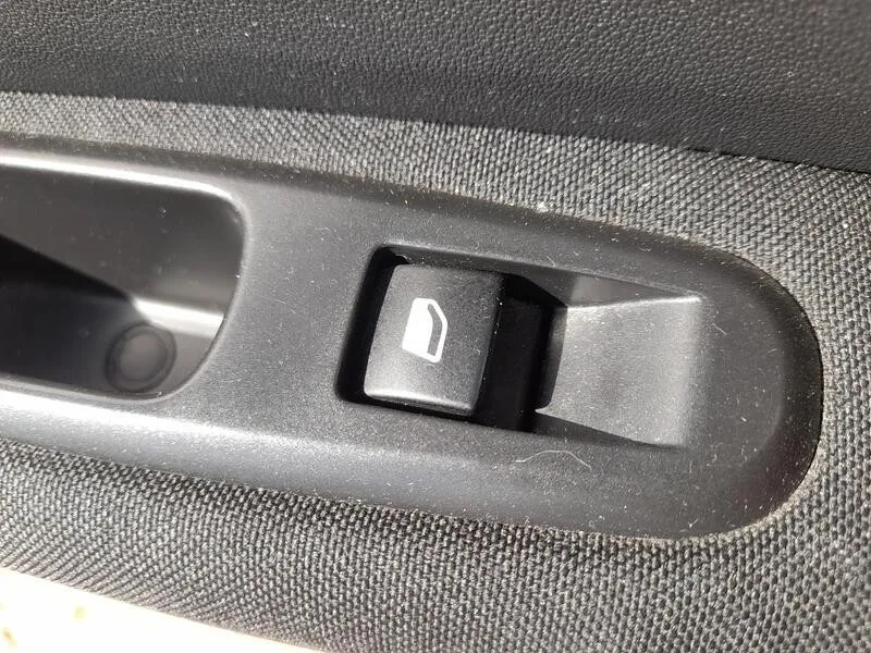 Mando Elevalunas Trasero Izquierdo para Citroën C3 Iii (Sx)