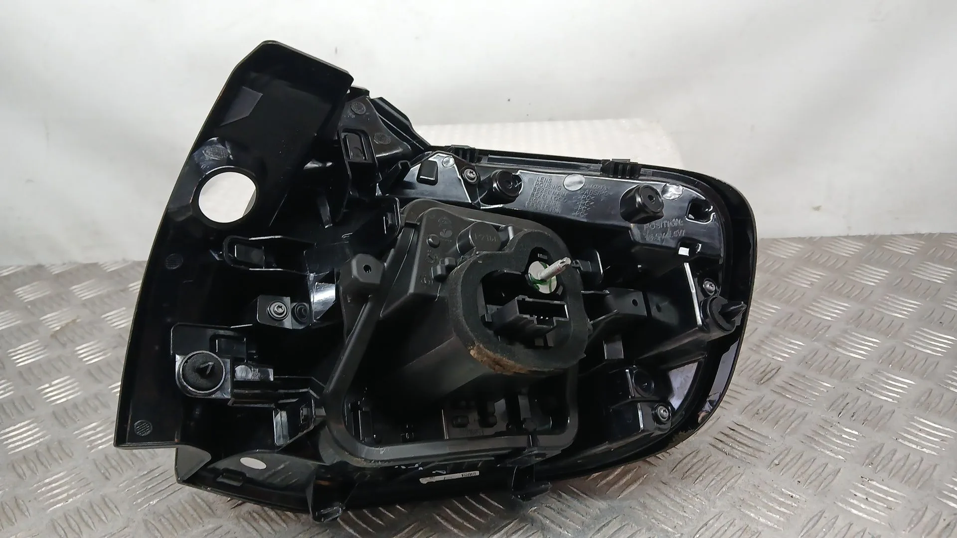 Piloto Trasero Izquierdo Interior para Citroën C4 Iii (Ba_, Bb_, Bc_)