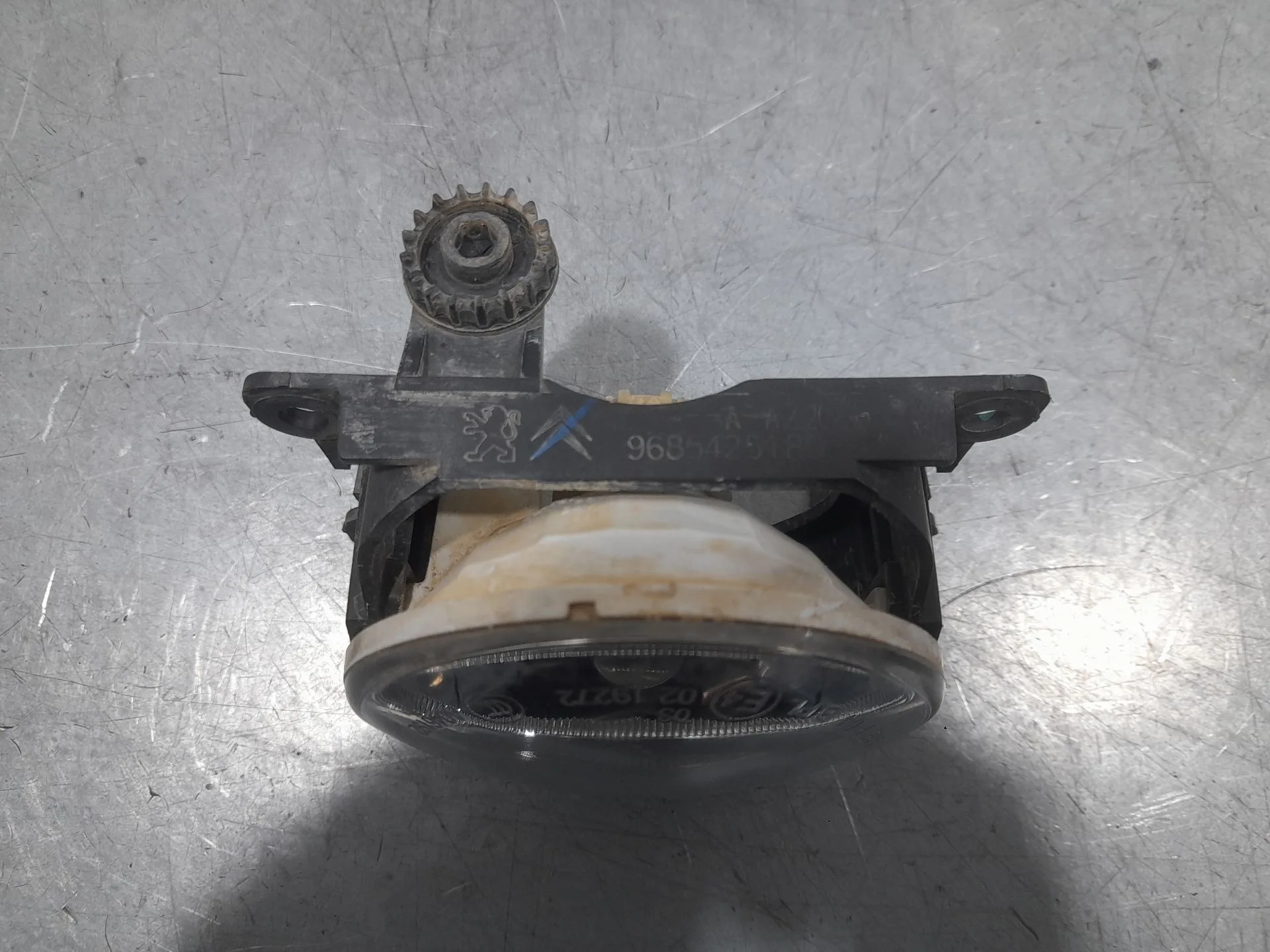 Faro Antiniebla Izquierdo para Citroën C3 Iii (Sx)