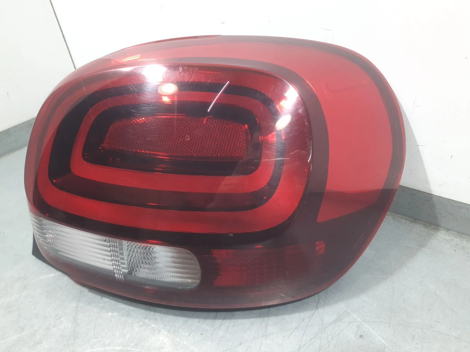 Piloto Trasero Derecho para Citroën C3 Iii (Sx)