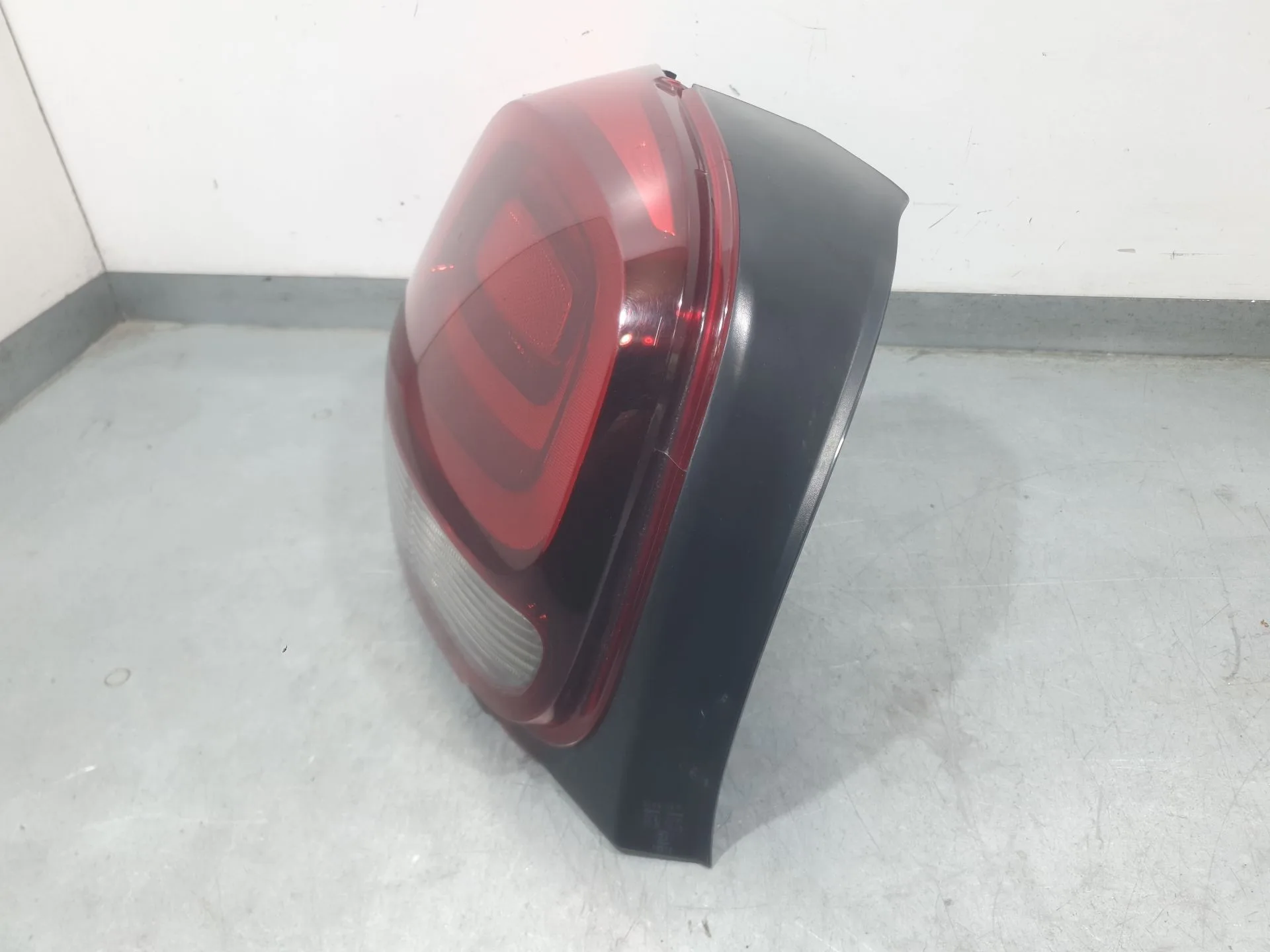 Piloto Trasero Izquierdo para Citroën C3 Iii (Sx)