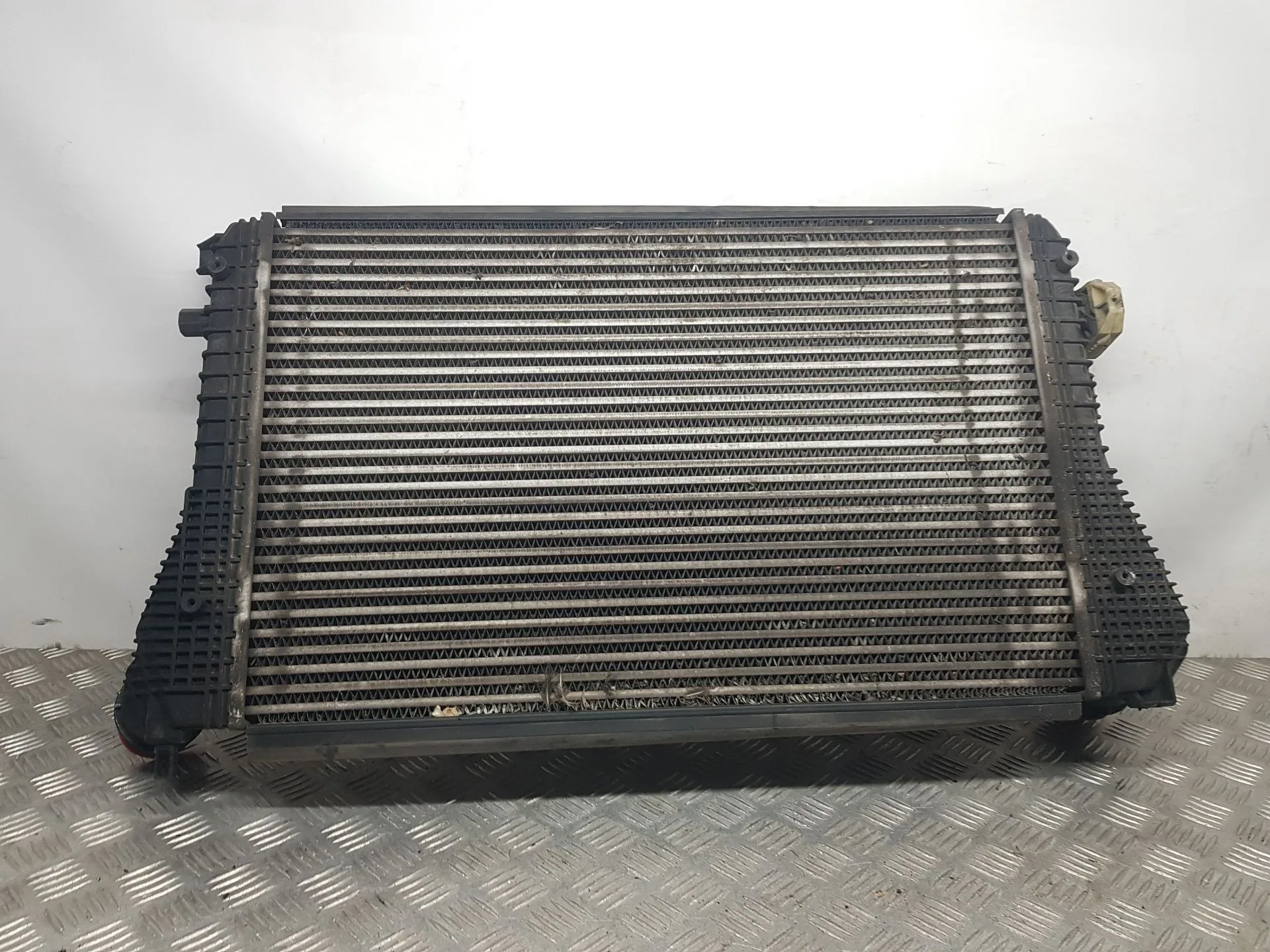 Intercooler para Volkswagen Touran (1T3)