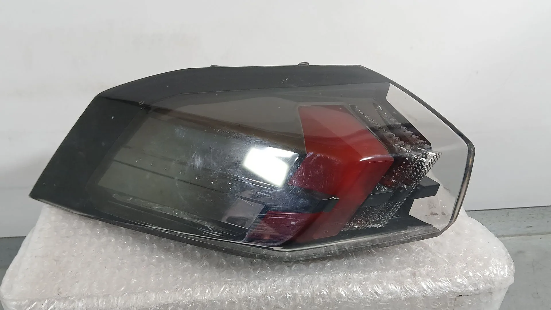 Piloto Trasero Izquierdo Exterior para Peugeot 2008 Ii (Ud_, Us_, Uy_, Uj_, Ur_, Uc_)