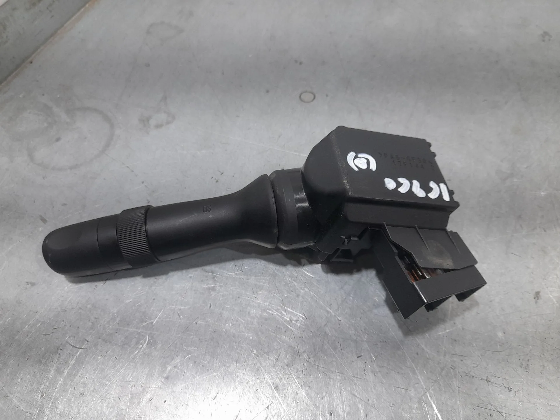 Mando Limpia para Toyota Yaris (_P13_)