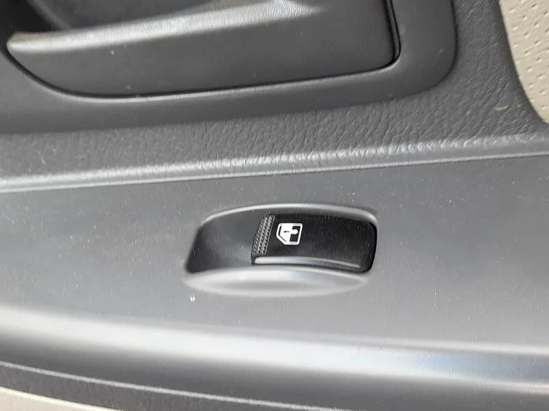 Mando Elevalunas Delantero Derecho para Kia Cerato I Sedan (Ld)