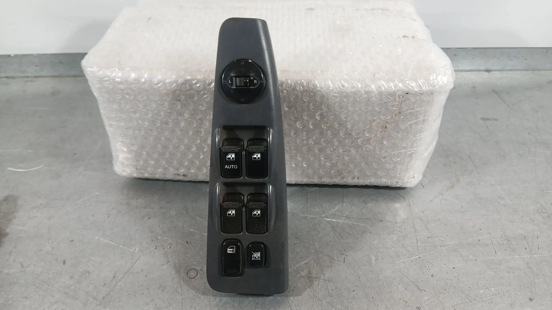 Mando Elevalunas Delantero Izquierdo para Kia Cerato I Sedan (Ld)