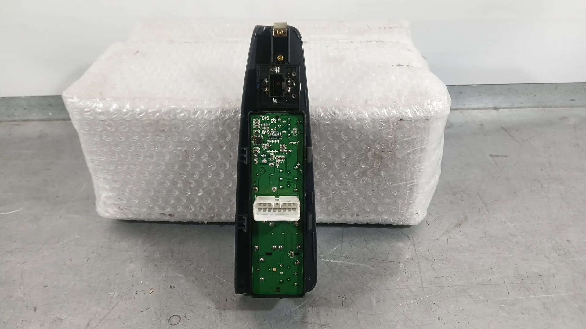 Mando Elevalunas Delantero Izquierdo para Kia Cerato I Sedan (Ld)