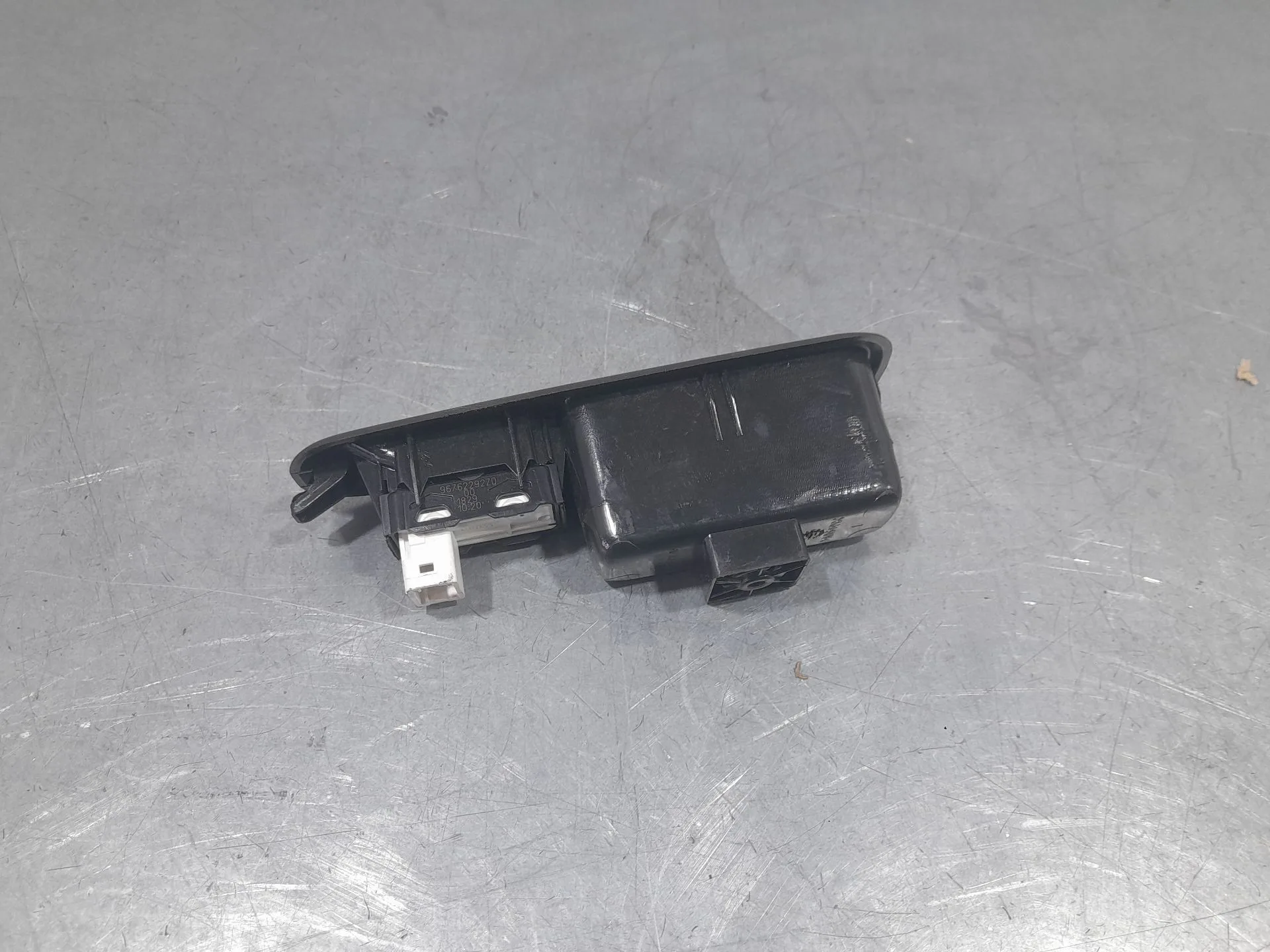 Mando Elevalunas Trasero Izquierdo para Citroën C4 Picasso Ii
