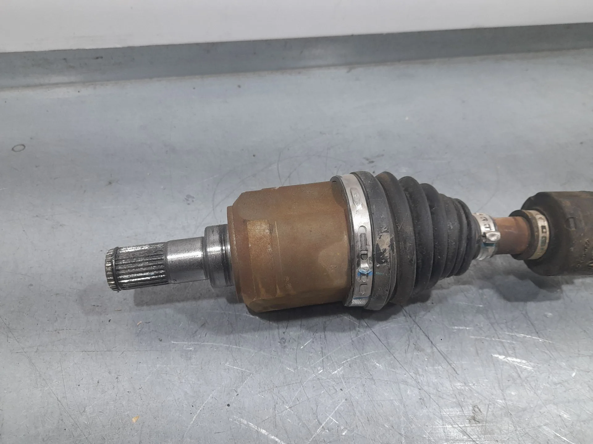 Transmision Delantera Izquierda para Kia Xceed (Cd)