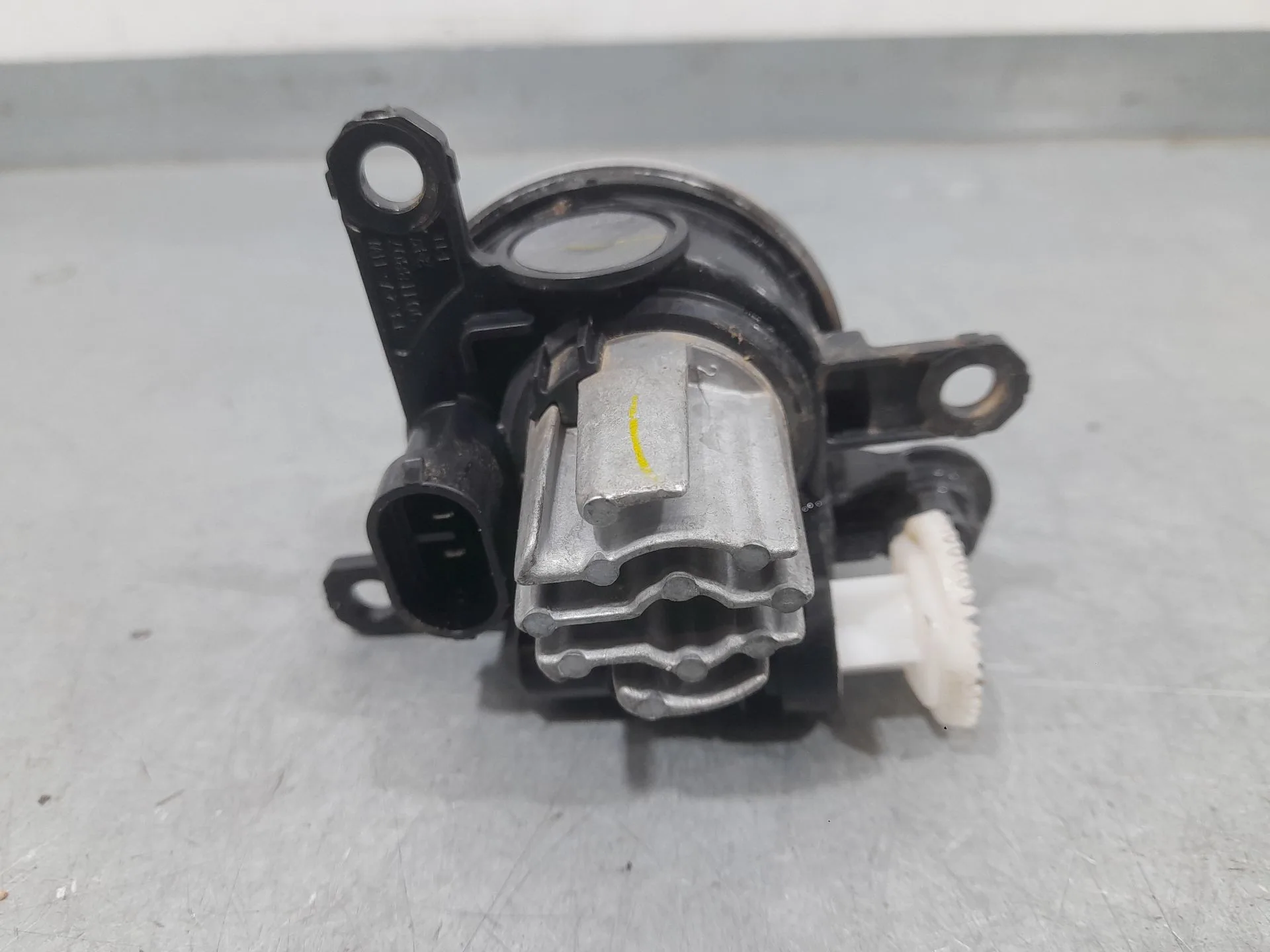 Faro Antiniebla Izquierdo para Opel Corsa F (P2Jo)