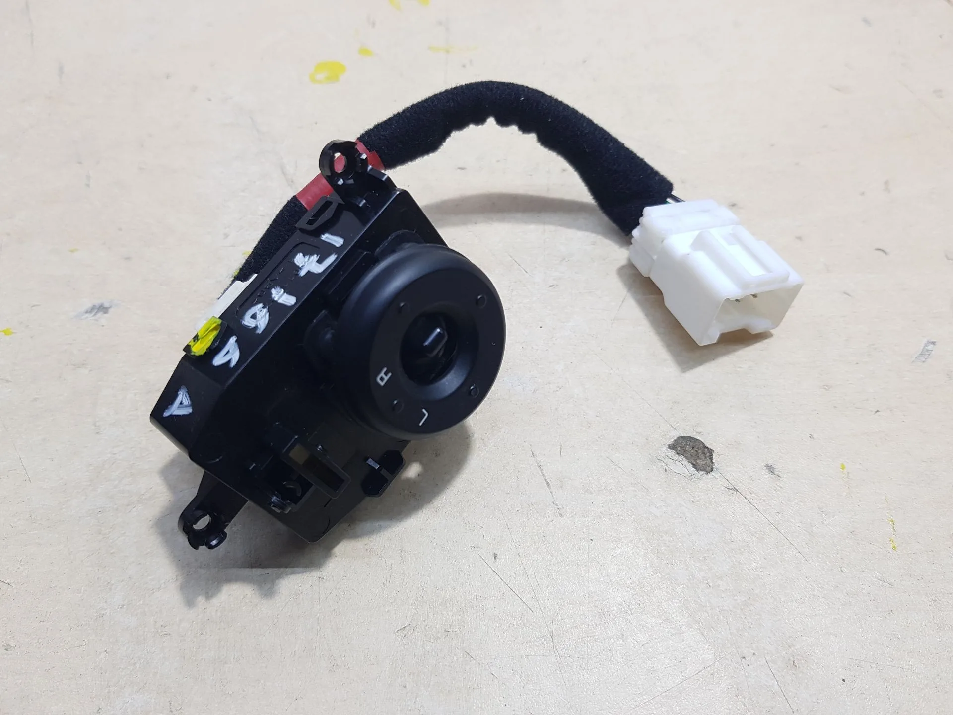 Mando Retrovisor para Kia Carens Iv
