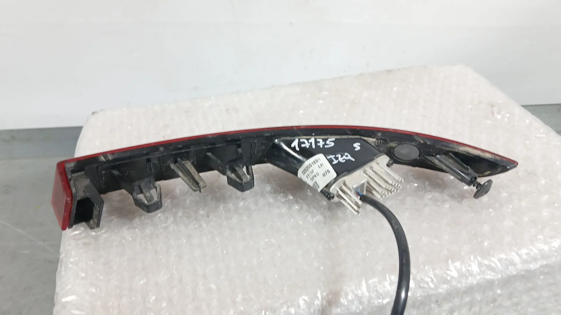 Piloto Trasero Izquierdo Paragolpes para Skoda Kamiq (Nw4)