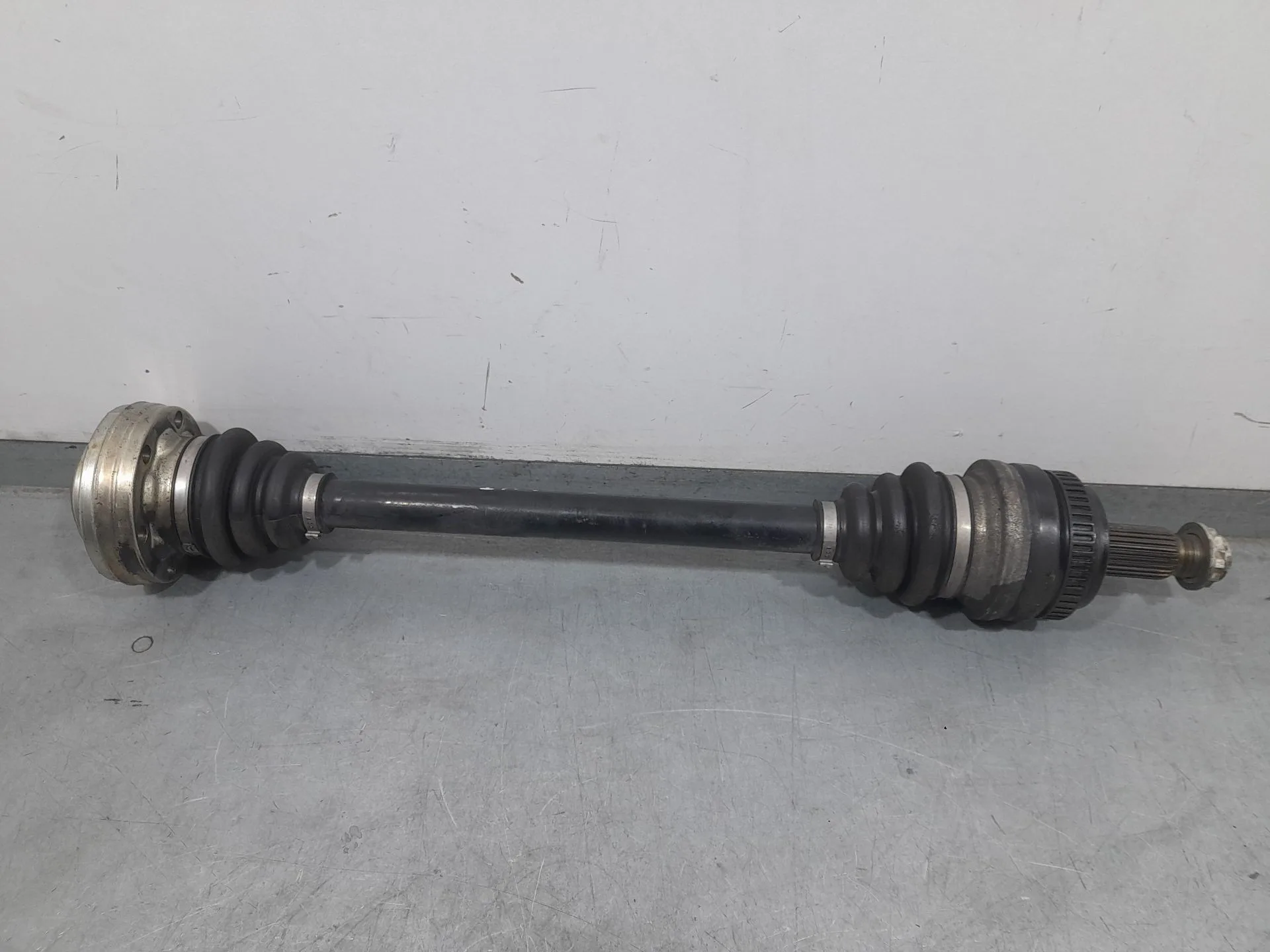 Transmision Delantera Izquierda para Bmw 3 (E90)
