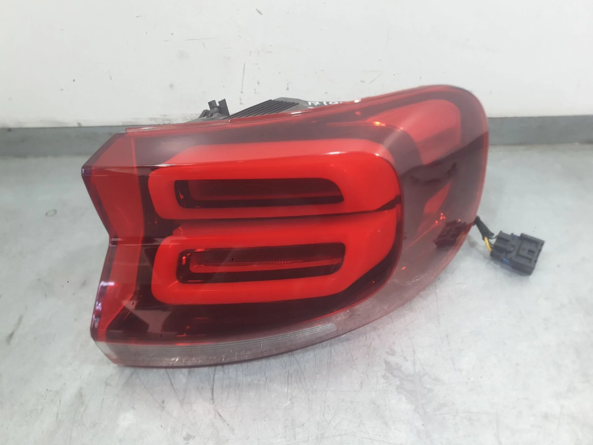 Piloto Trasero Derecho Exterior para Citroën C5 Aircross (Ac_, Aj_, Ar_, A4_)