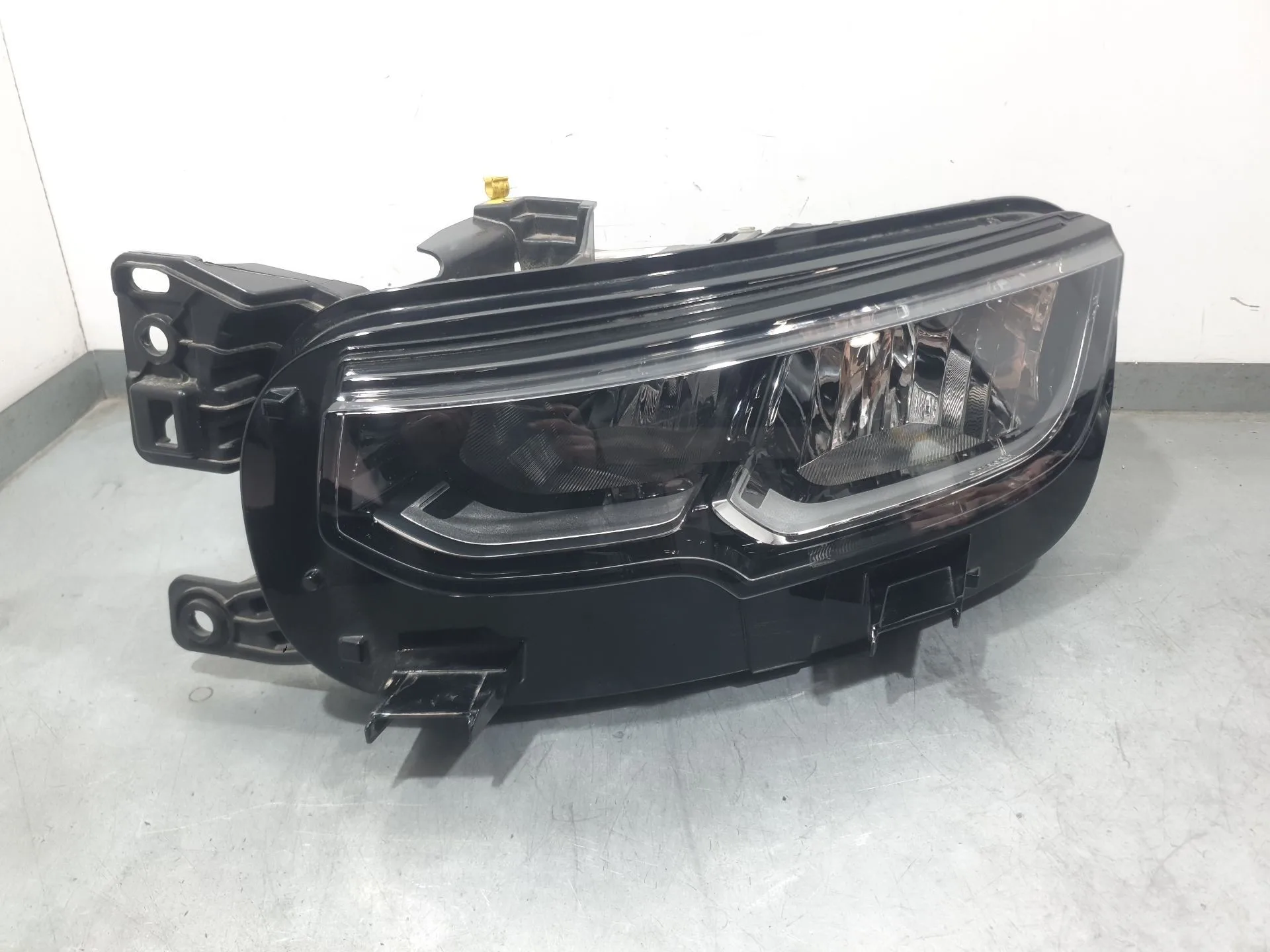 Faro Izquierdo para Citroën C5 Aircross (Ac_, Aj_, Ar_, A4_)