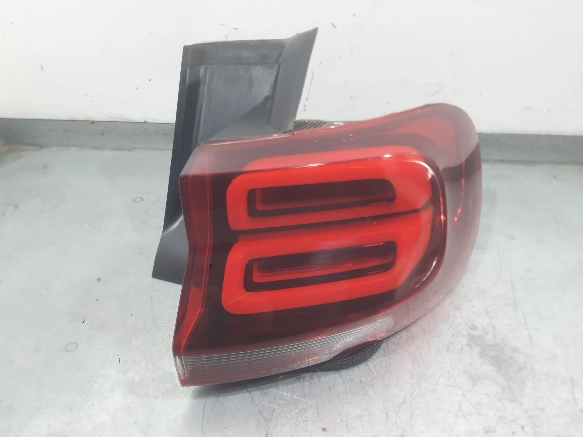 Piloto Trasero Derecho Exterior para Citroën C5 Aircross (Ac_, Aj_, Ar_, A4_)