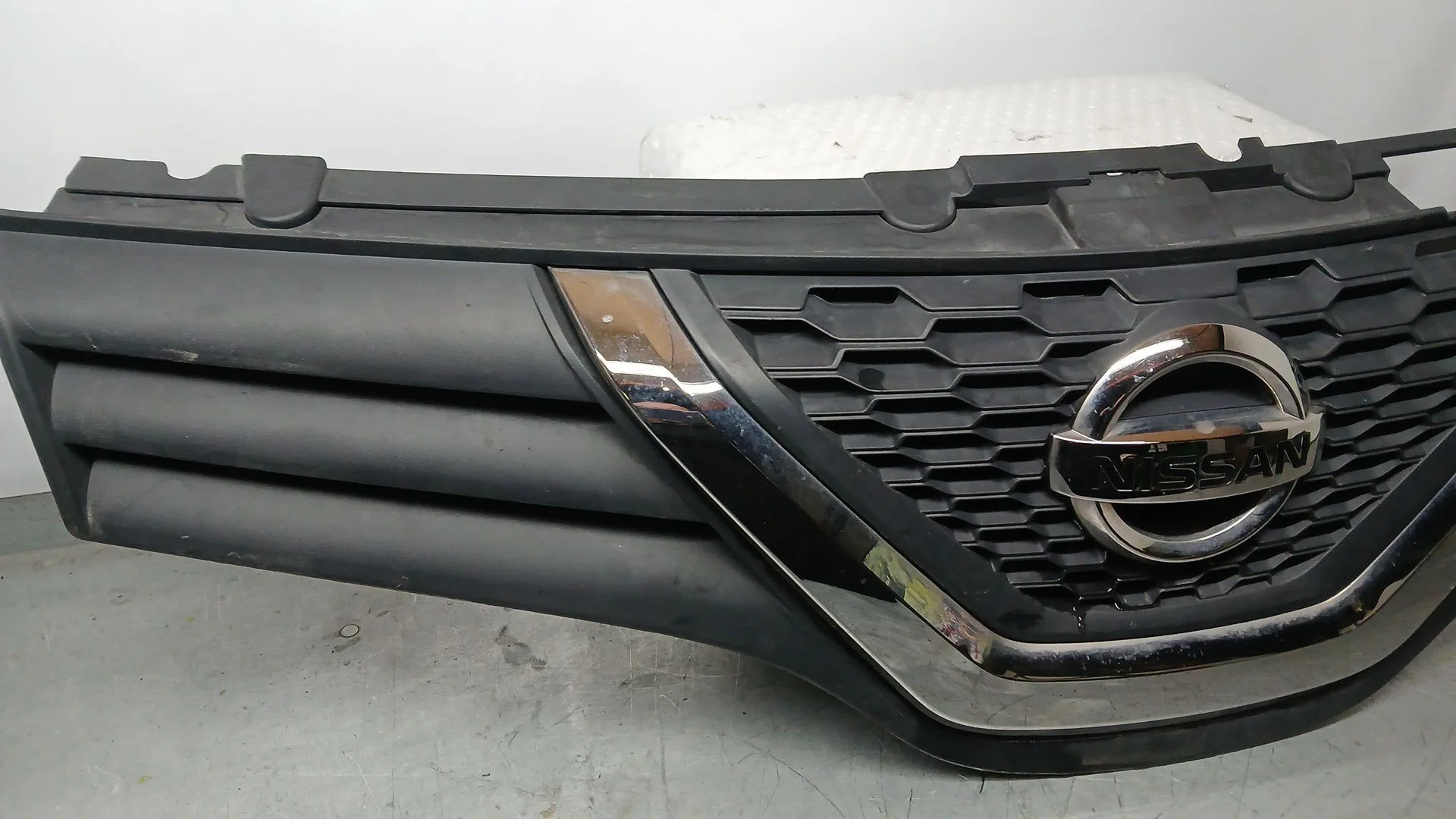 Rejilla Delantera para Nissan Nv250 Furgoneta (X61)