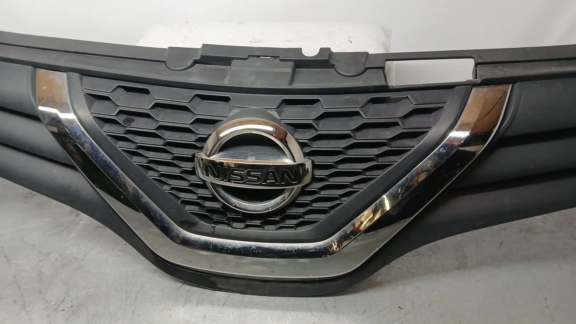 Rejilla Delantera para Nissan Nv250 Furgoneta (X61)