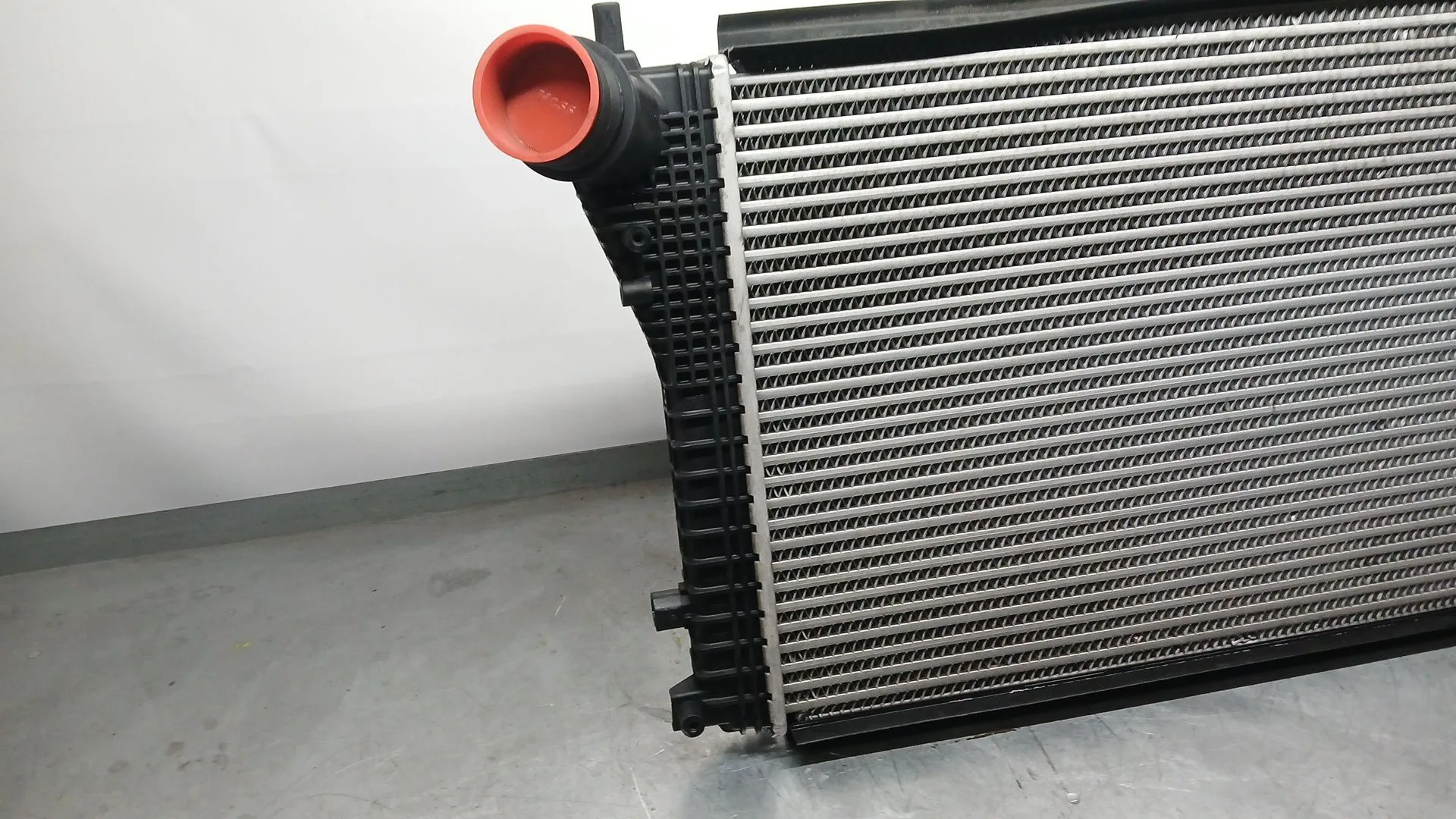Intercooler para Volkswagen Golf Vi (5K1)
