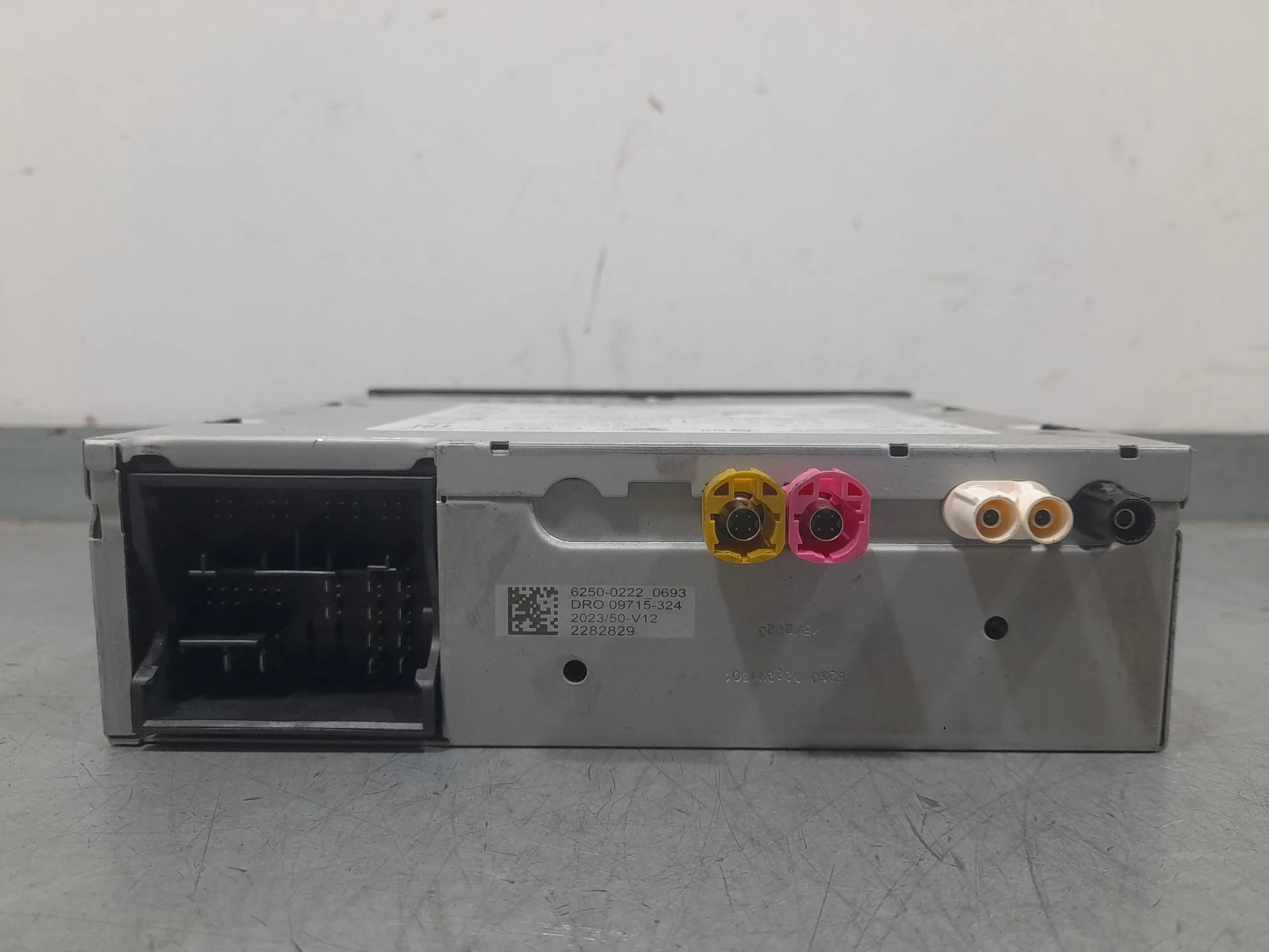 Sistema Audio / Radio para Volkswagen Taigo (Cs1)
