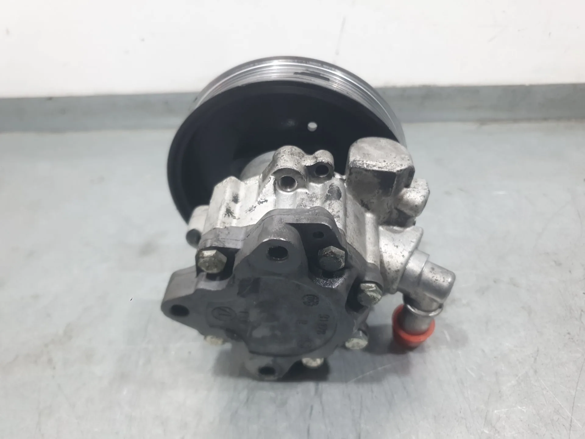 Bomba Direccion para Audi A6 C6 Avant (4F5)