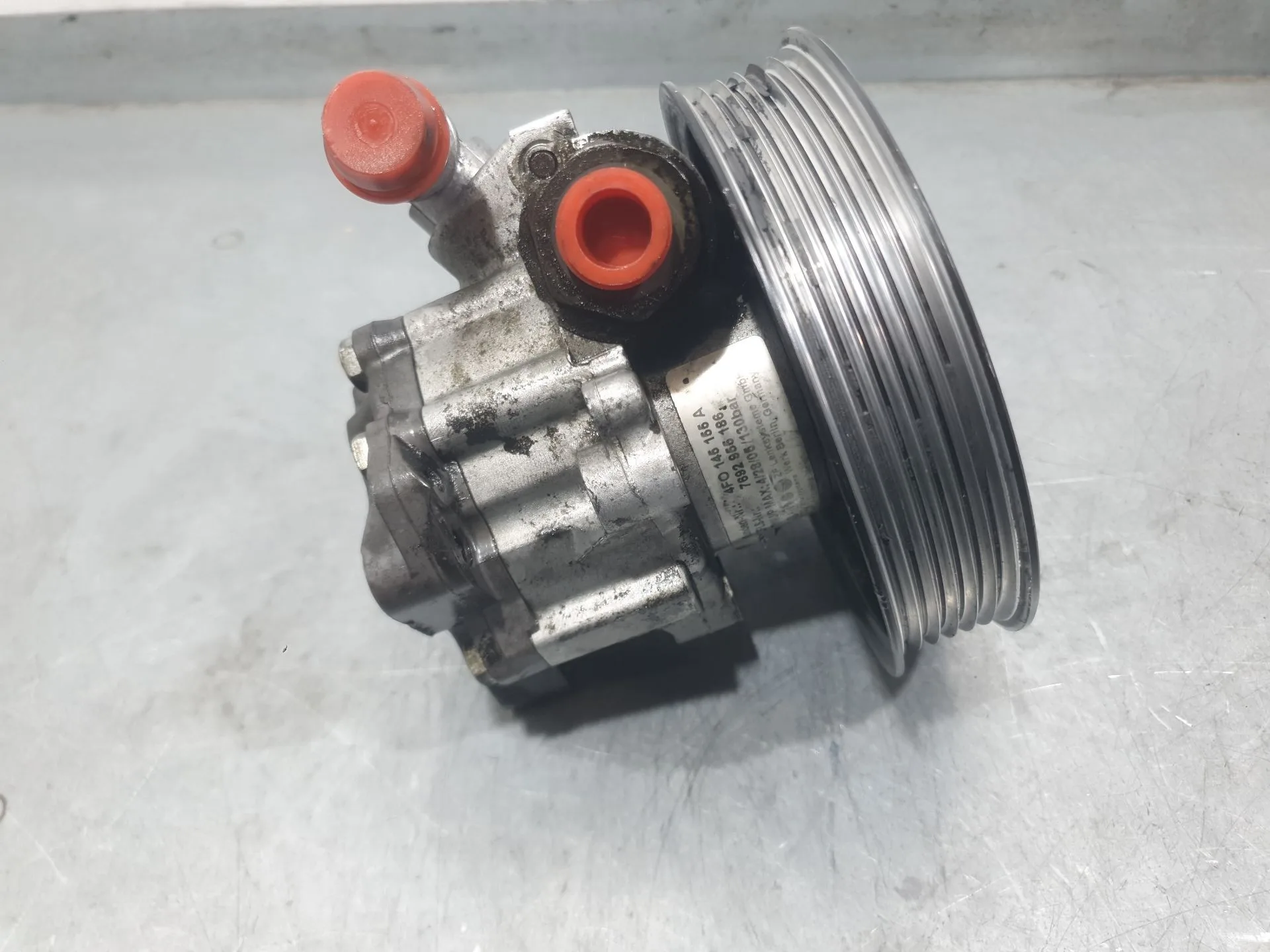 Bomba Direccion para Audi A6 C6 Avant (4F5)