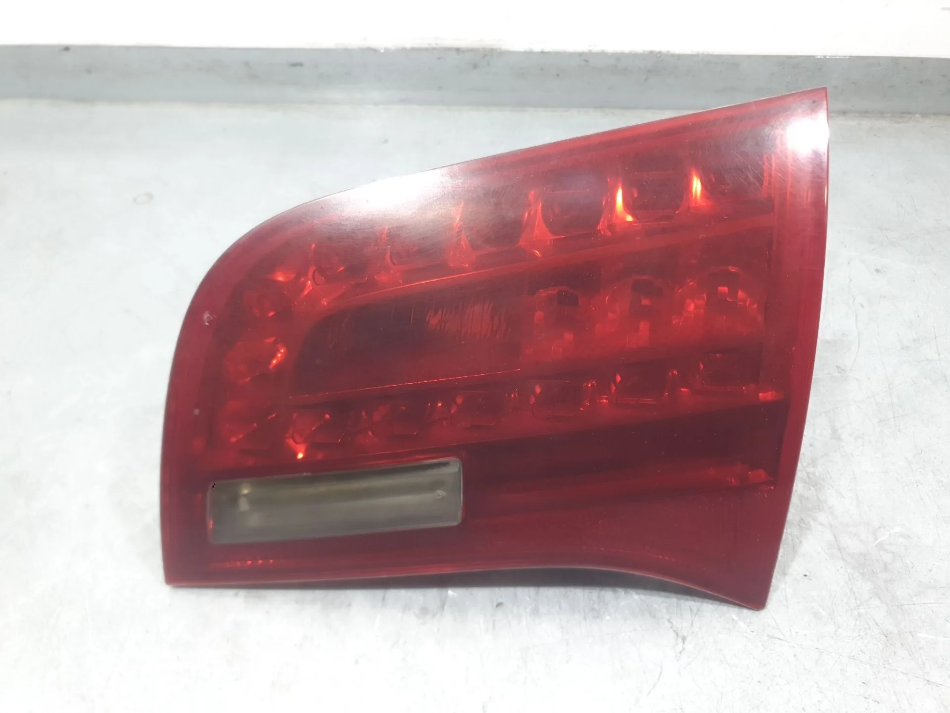 Piloto Trasero Derecho Interior para Audi A6 C6 Avant (4F5)
