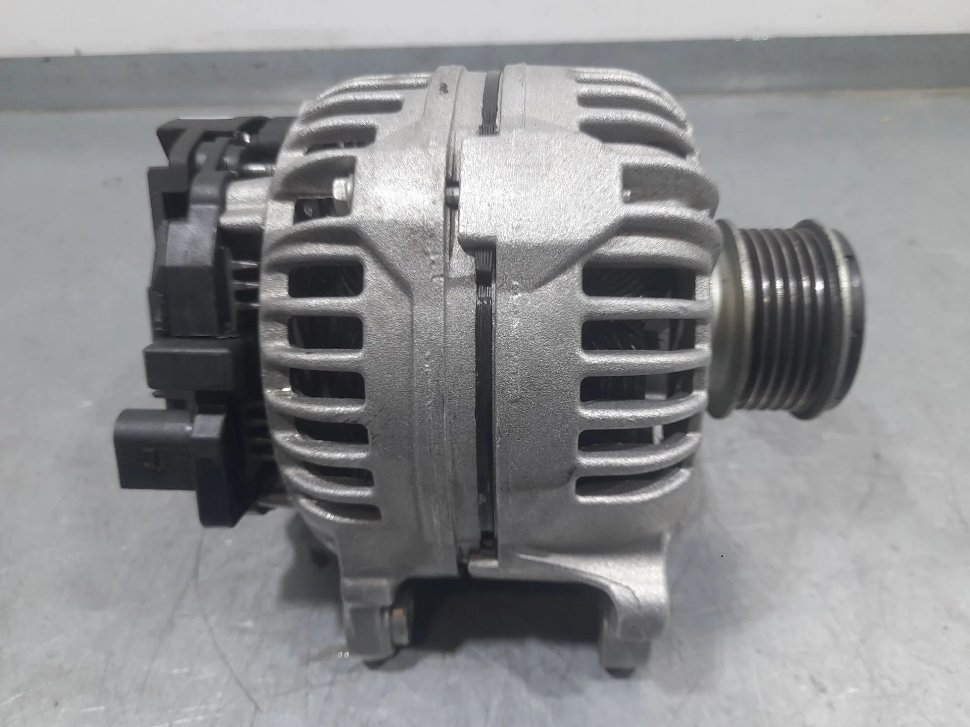 Alternador para Volkswagen Golf Vi (5K1)