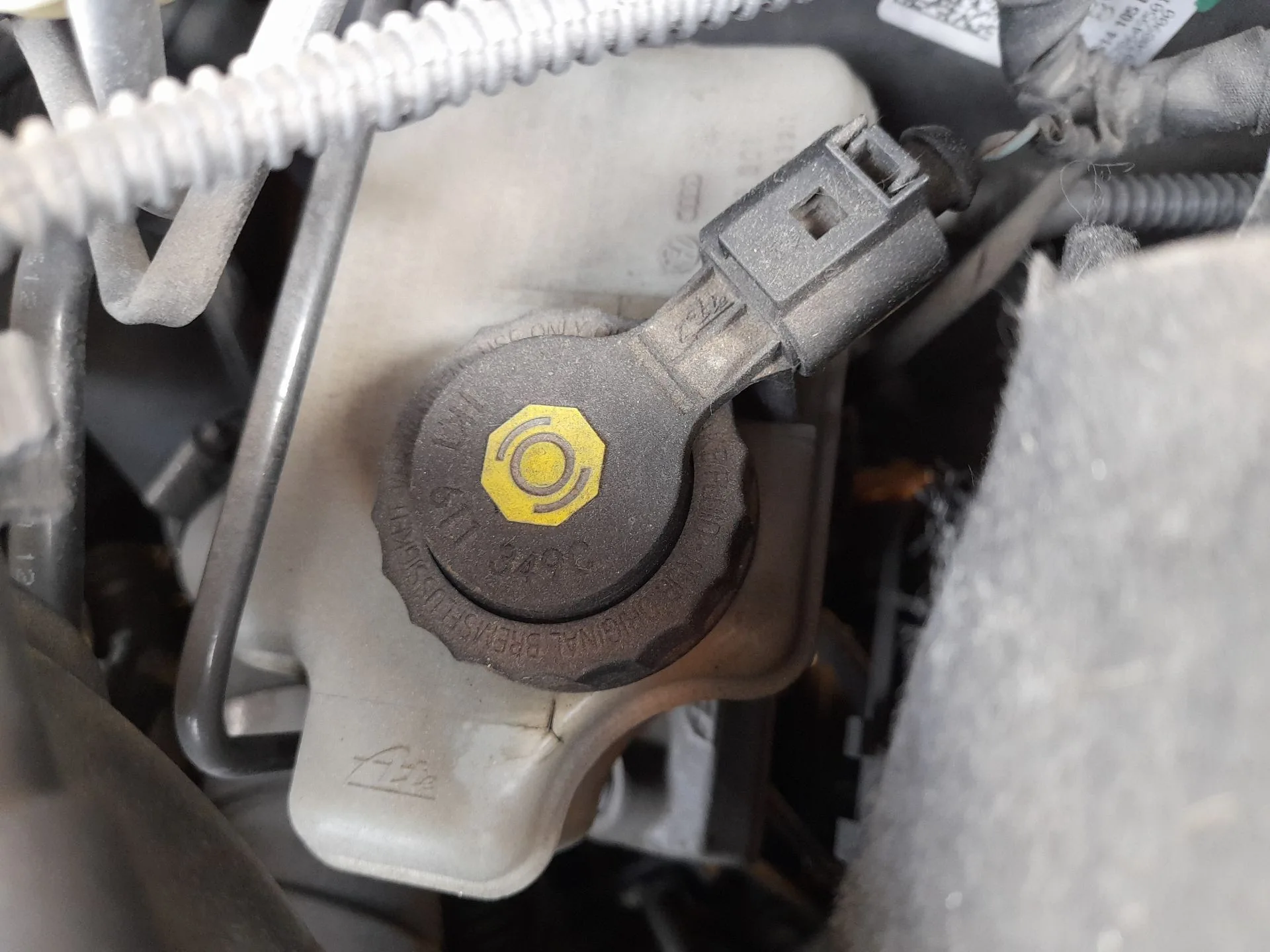 Bomba Freno para Volkswagen Golf Vi (5K1)