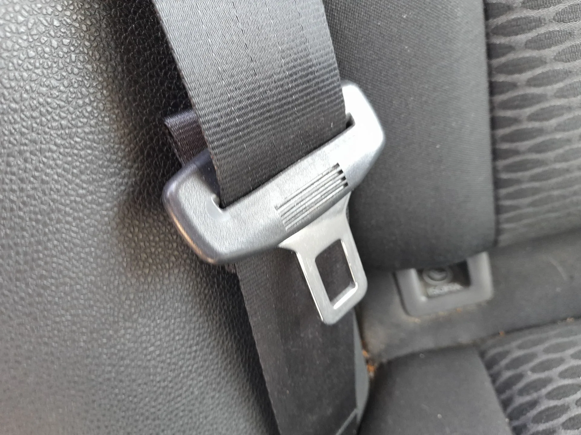 Cinturon Seguridad Trasero Derecho para Volkswagen Golf Vi (5K1)