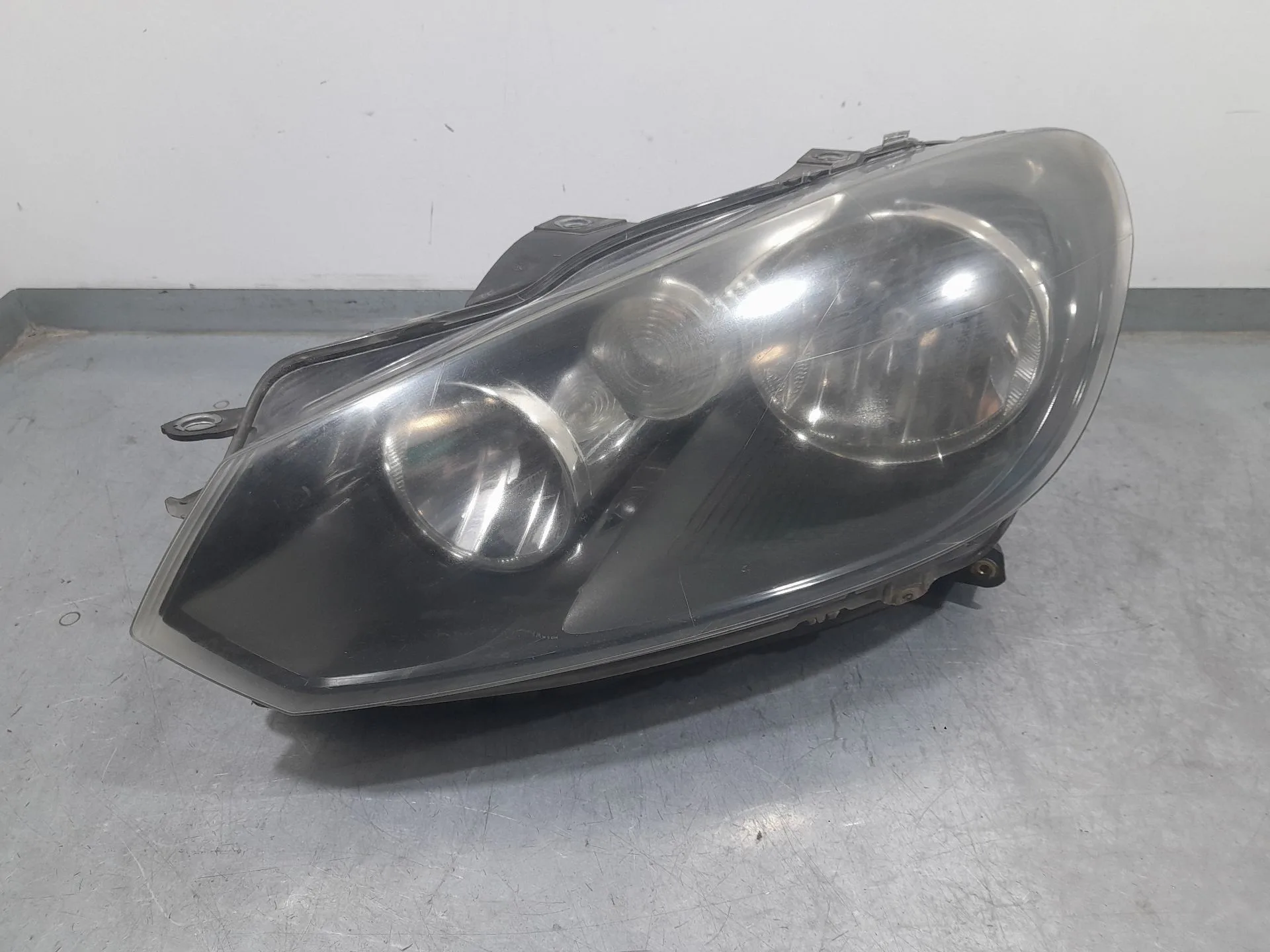 Faro Izquierdo para Volkswagen Golf Vi (5K1)