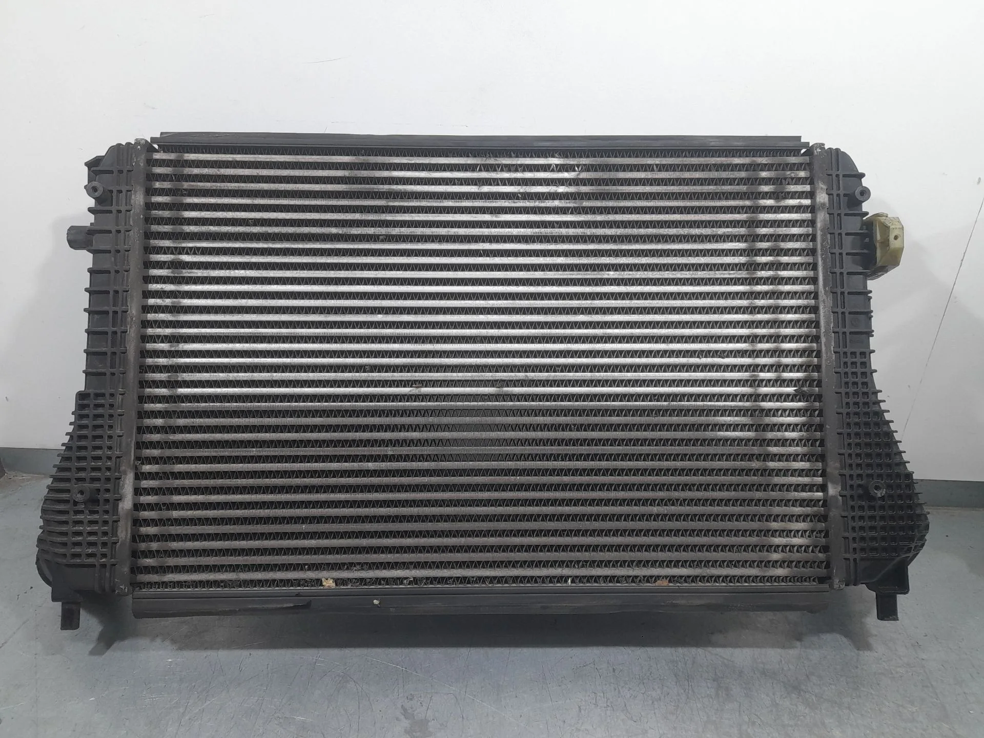 Intercooler para Volkswagen Golf Vi (5K1)