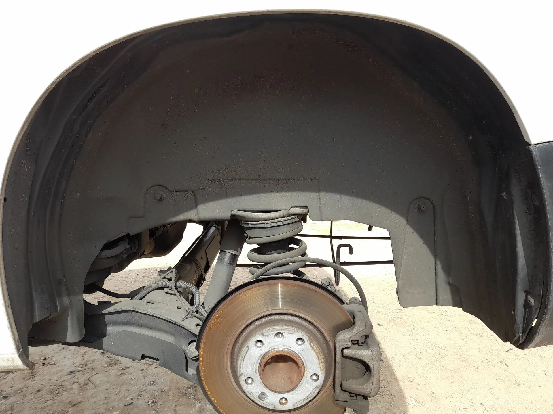 Plastico Pase Rueda Tras. Izq. para Opel Combo Furgoneta/Monovolumen (K9)