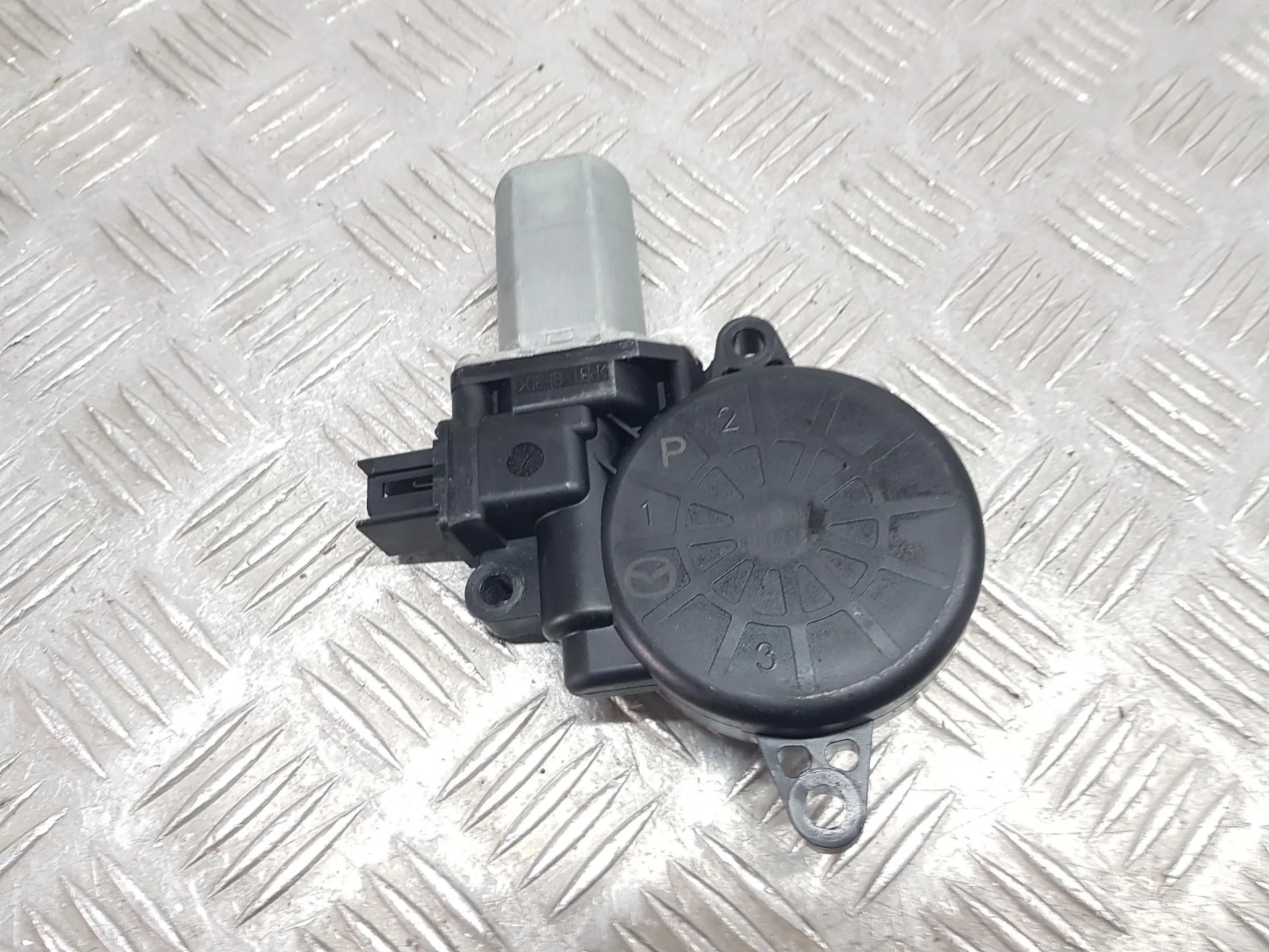 Motor Elevalunas Trasero Derecho para Mazda 6 Sedan (Gh)