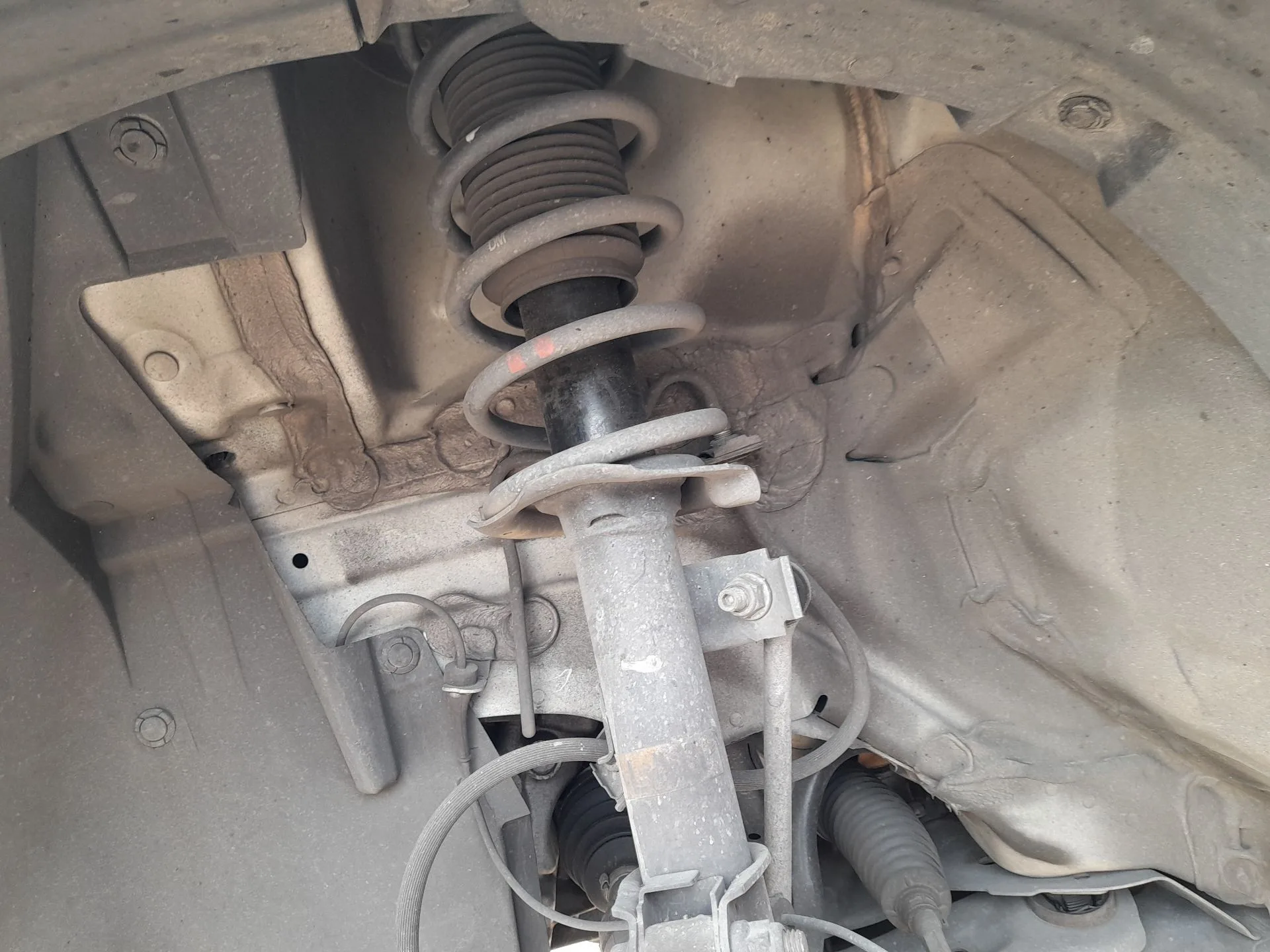 Amortiguador Delantero Izquierdo para Nissan Micra V (K14)