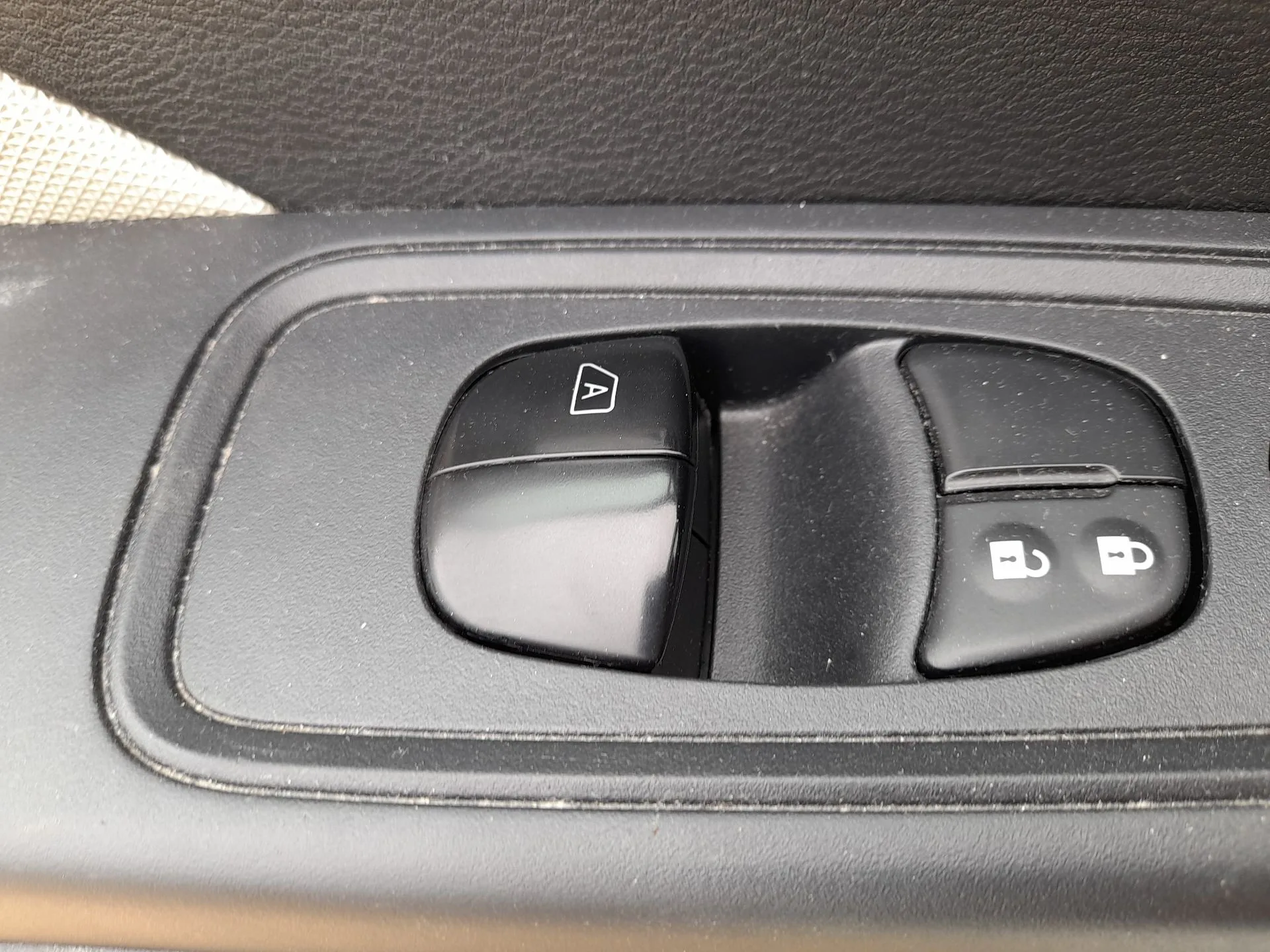 Mando Elevalunas Delantero Izquierdo para Nissan Micra V (K14)