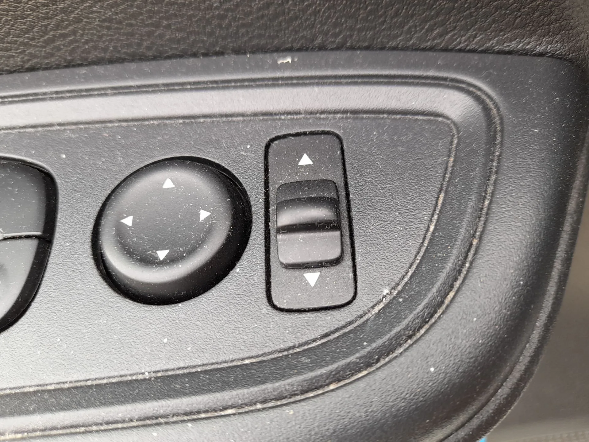 Mando Elevalunas Delantero Izquierdo para Nissan Micra V (K14)