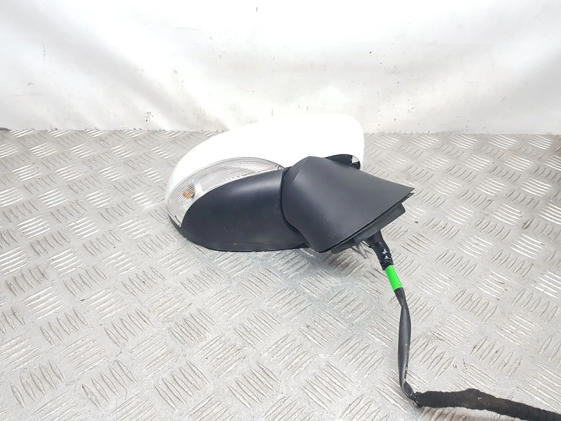 Retrovisor Derecho para Nissan Micra V (K14)