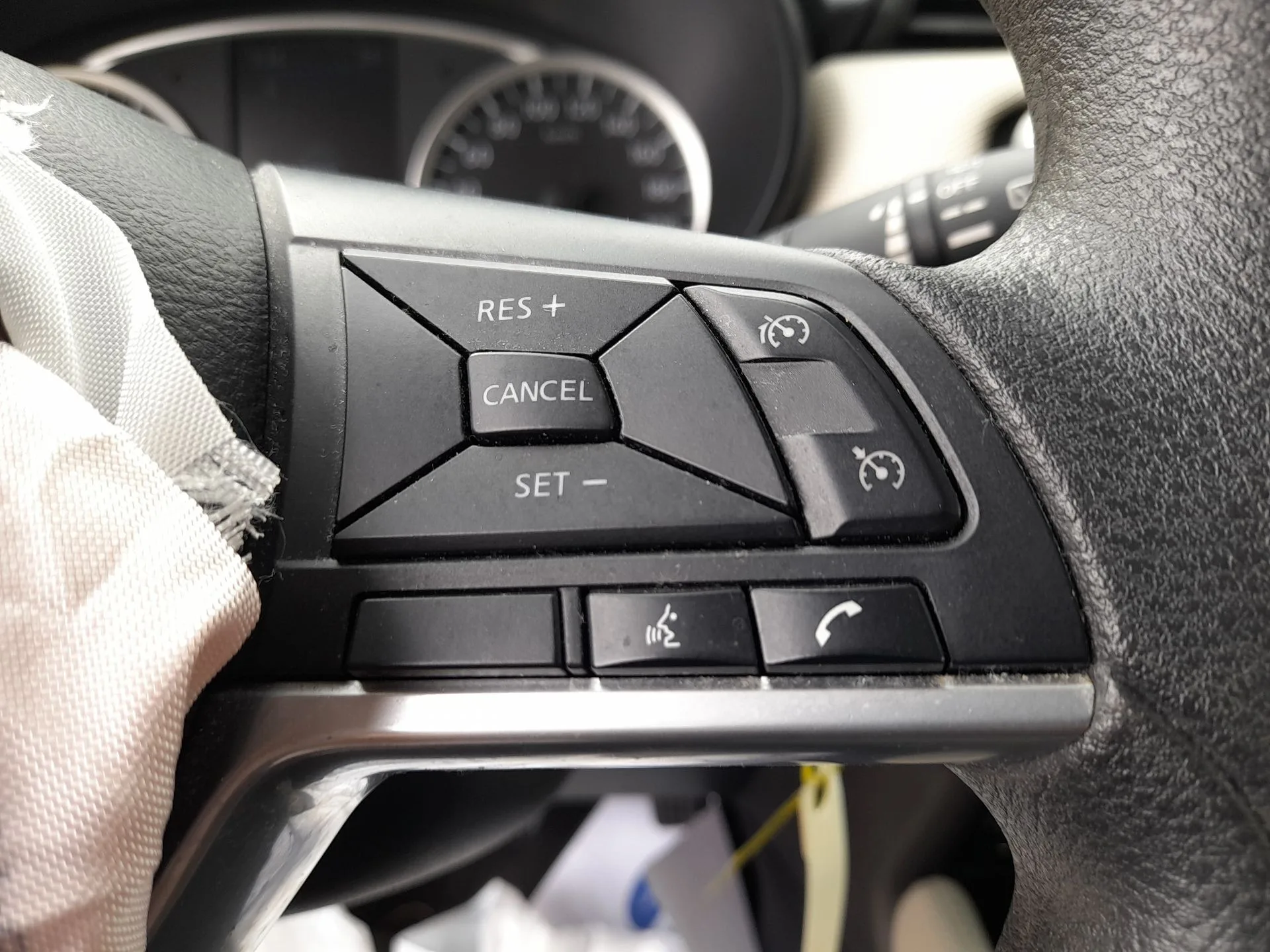 Volante para Nissan Micra V (K14)